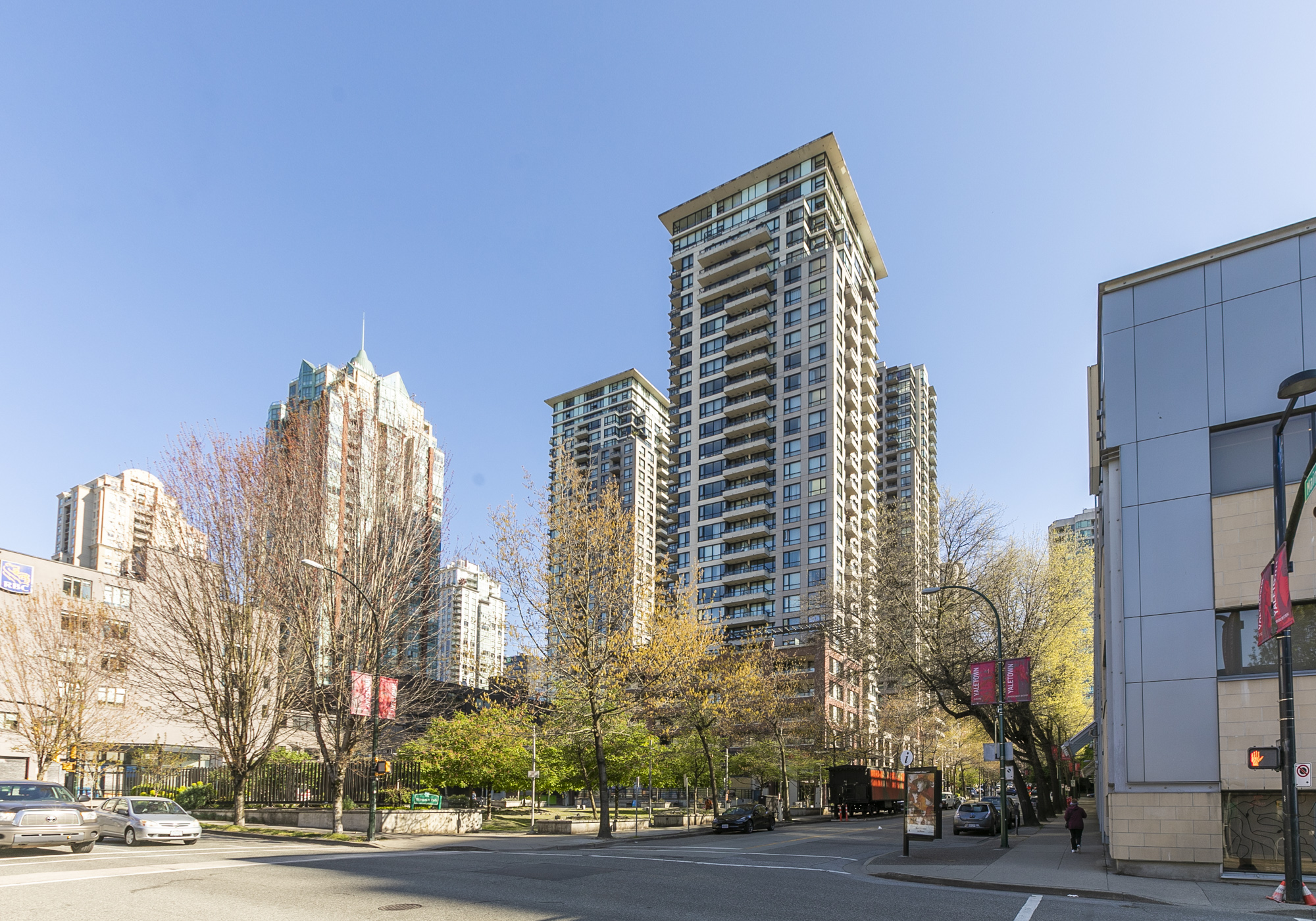 2307 - 977 Mainland Street, Vancouver