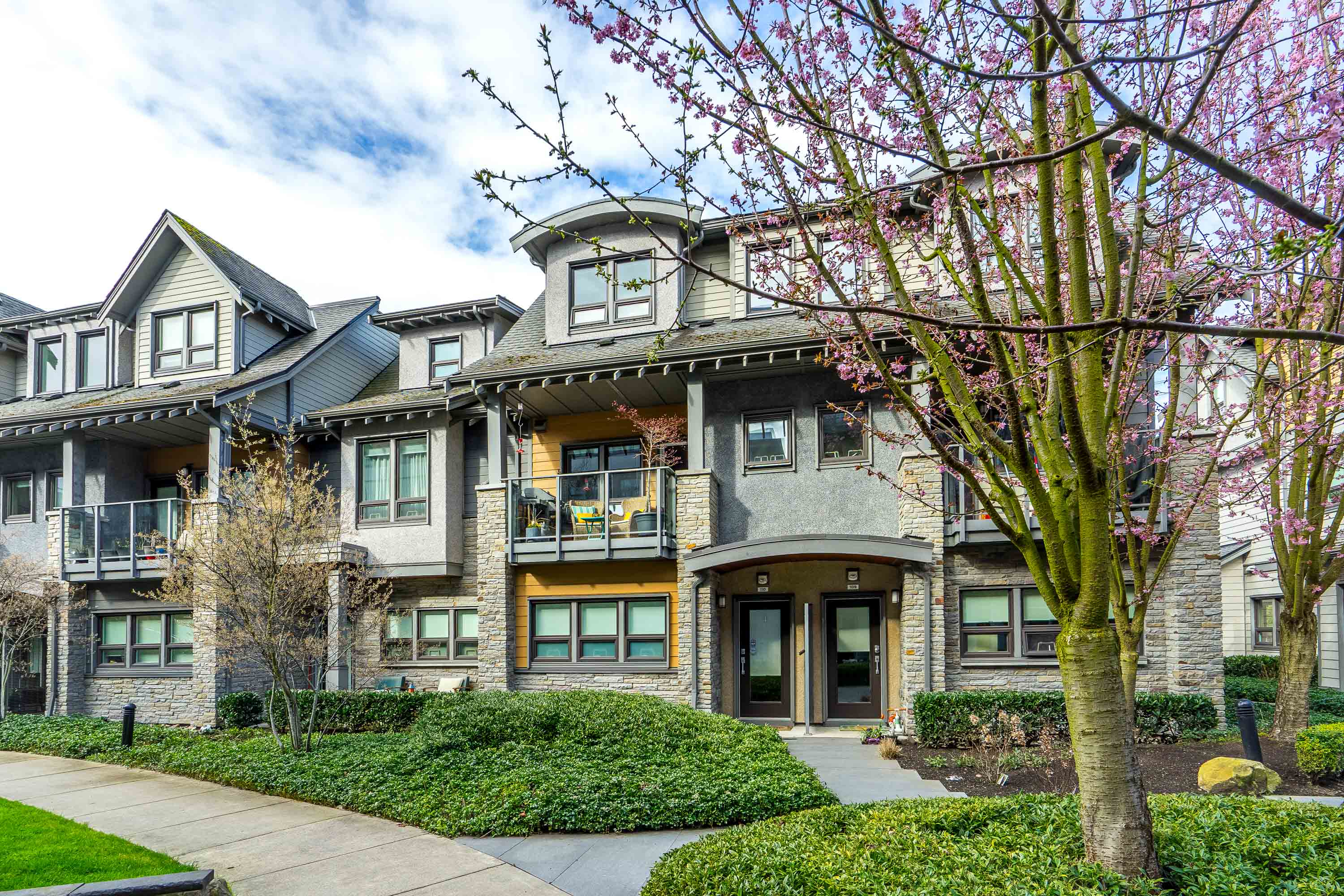 110 - 1708 55A Street, Delta