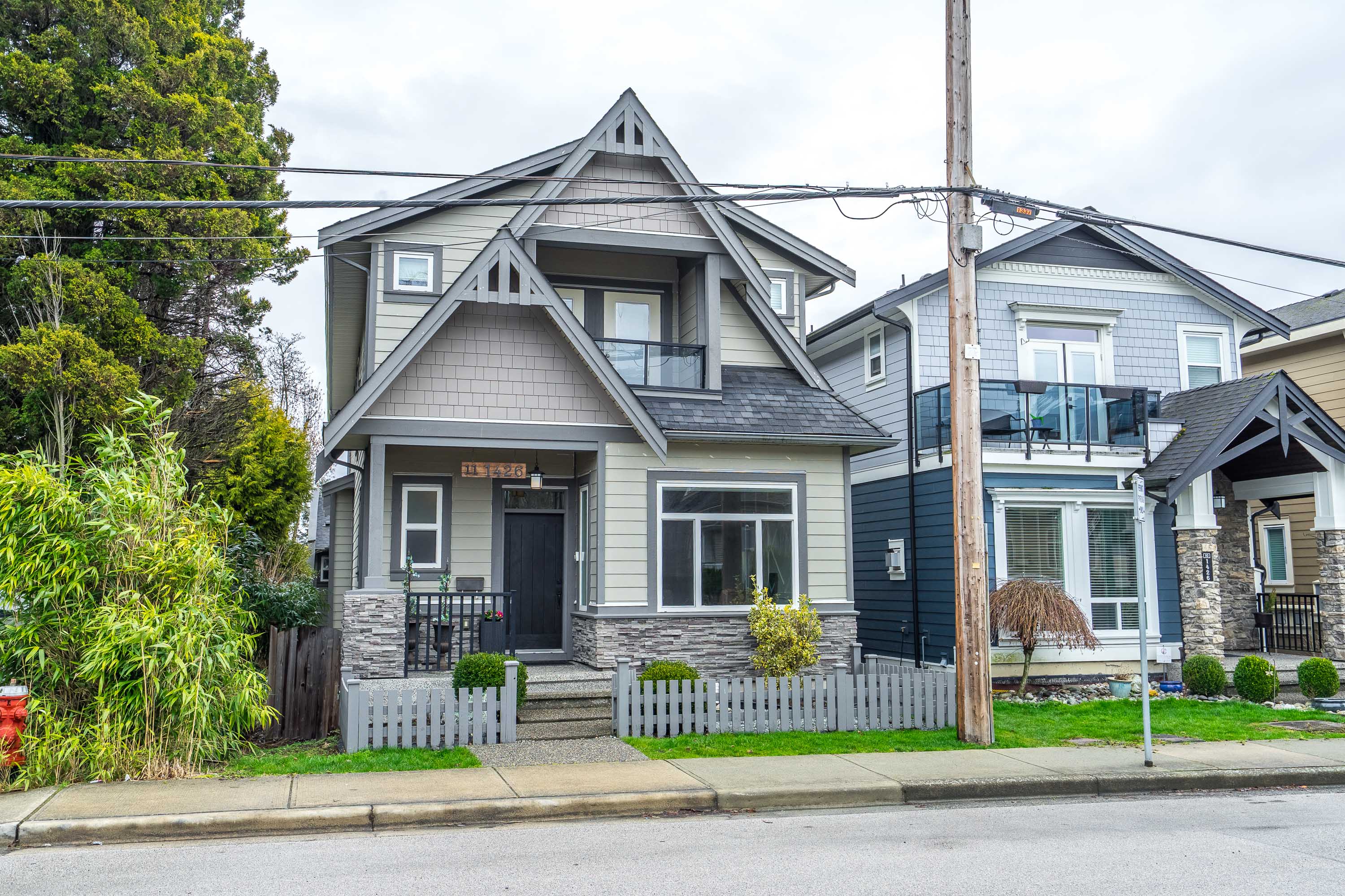 11 - 1426 Finlay Street, White Rock