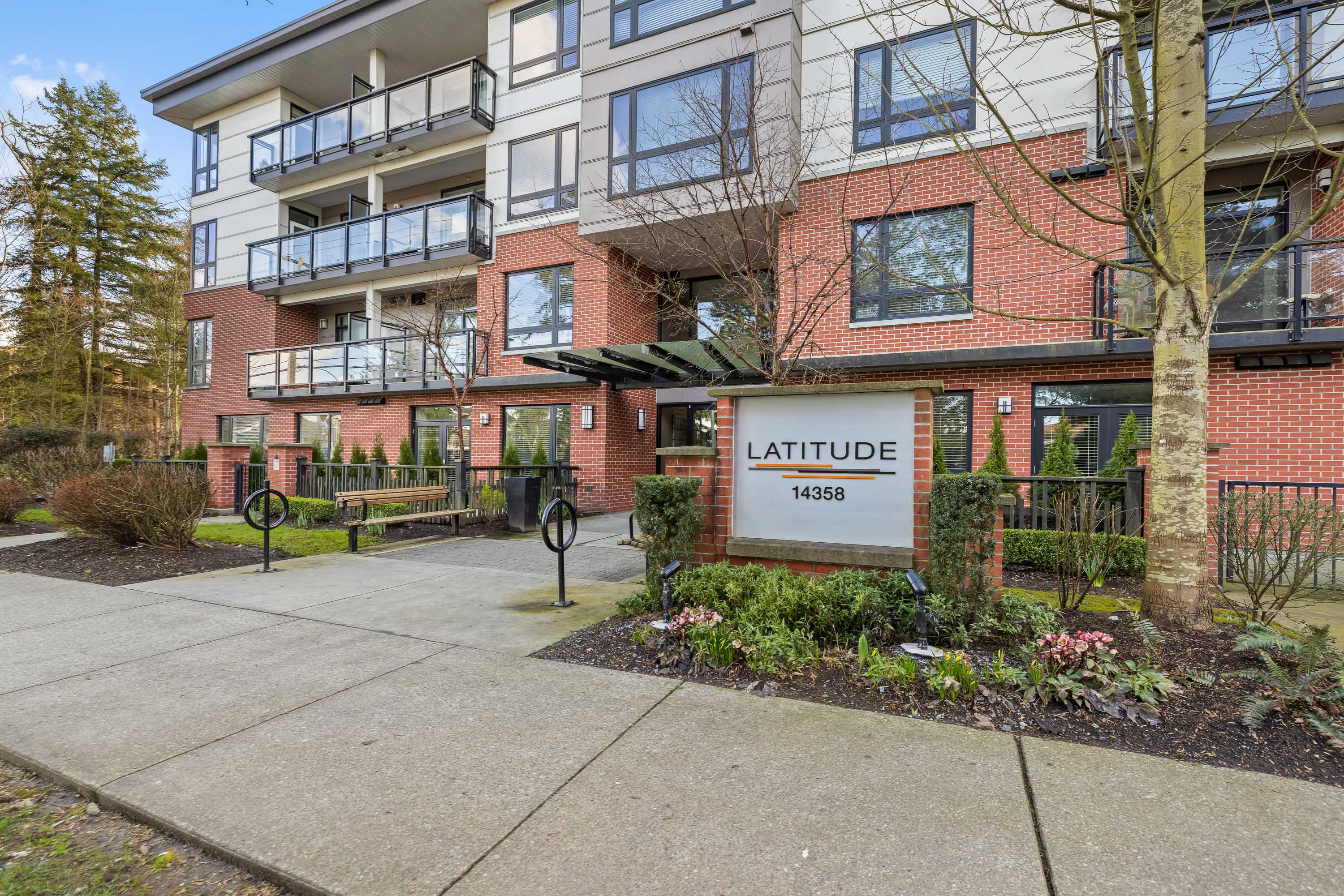 206 - 14358 60 Avenue, Surrey