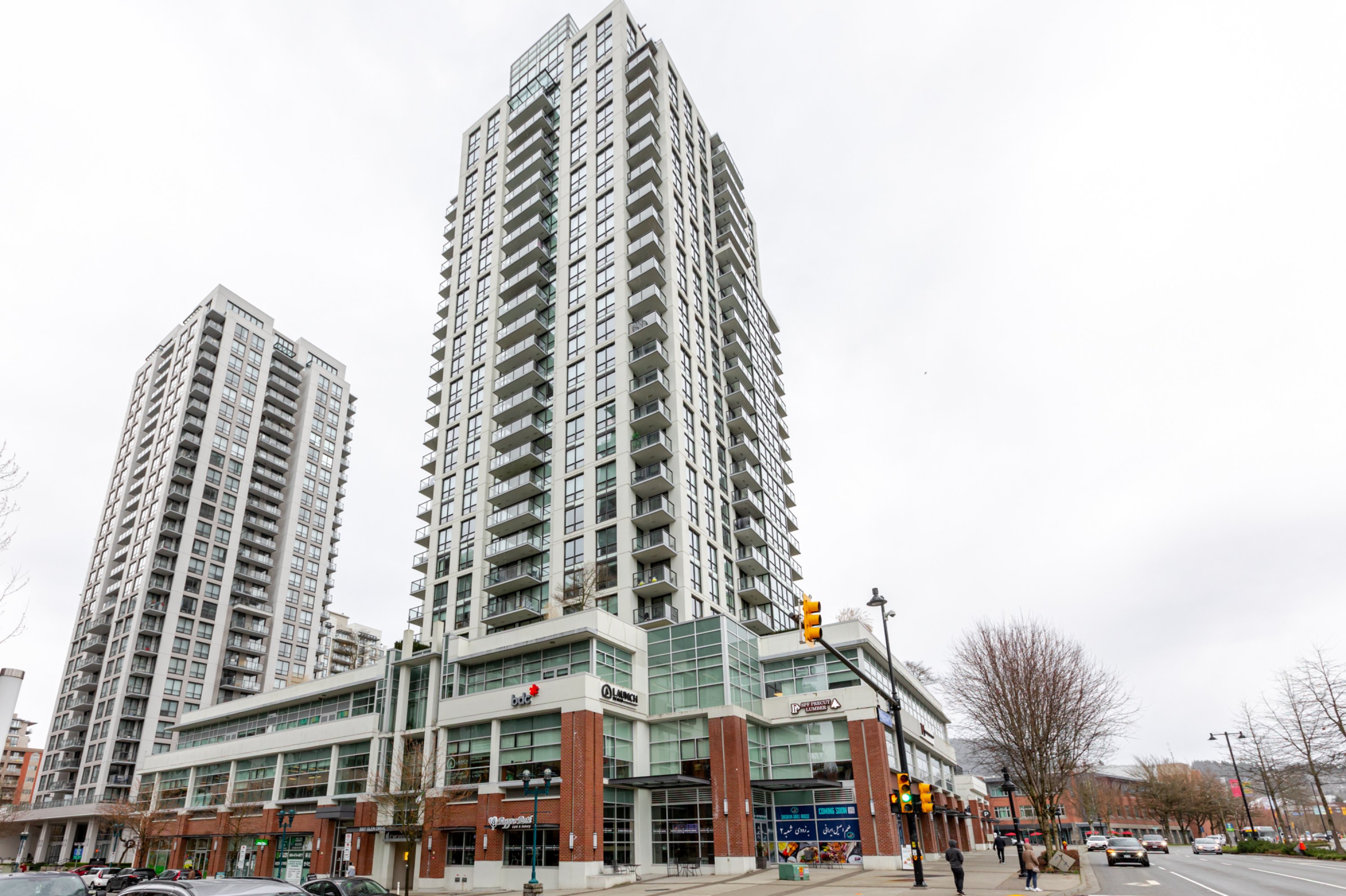 1008 - 3007 Glen Drive, Coquitlam