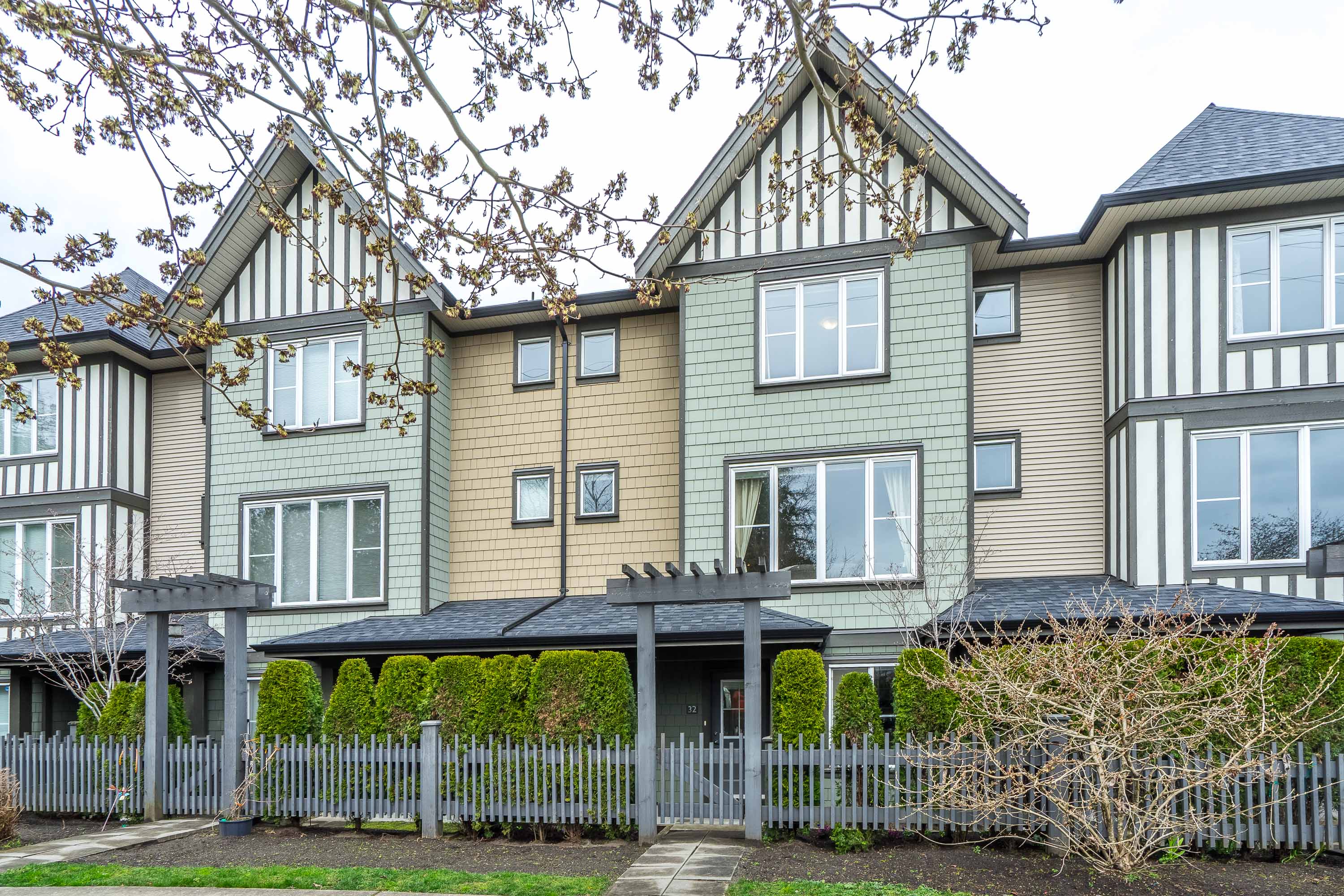 32 - 8050 204 Street, Langley