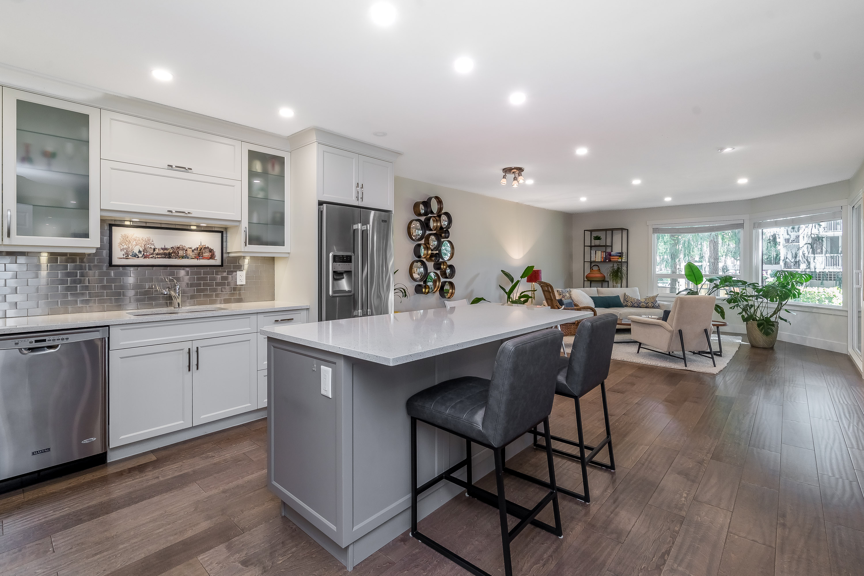 614 - 1350 Vidal Street, White Rock