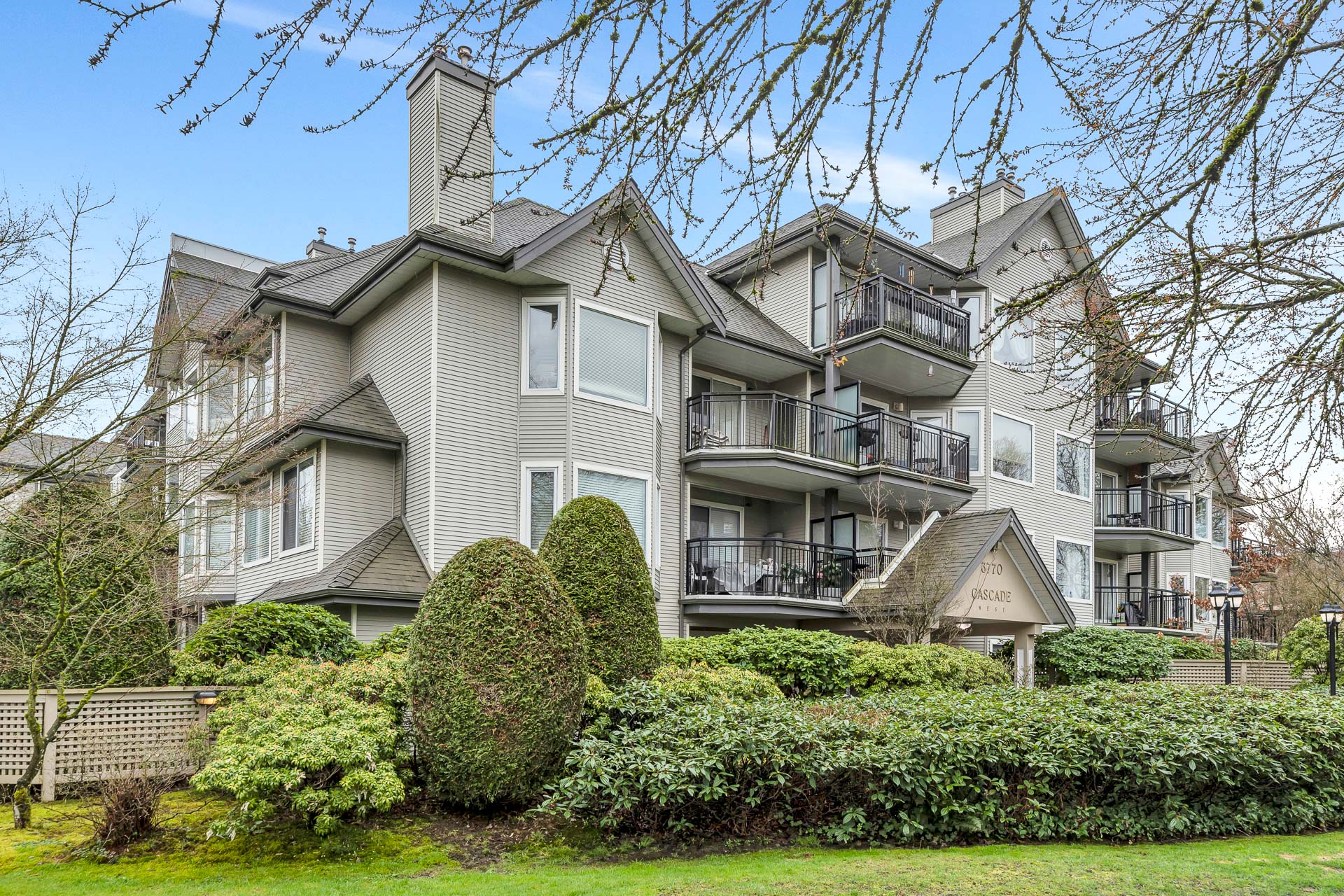 311 - 3770 Manor Street, Burnaby