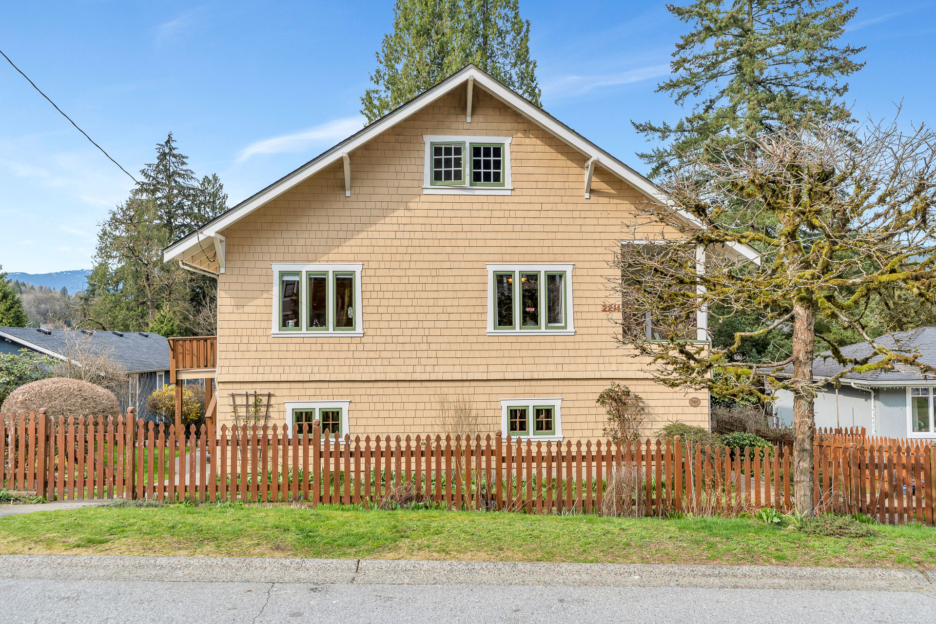 2214 St George Street, Port Moody
