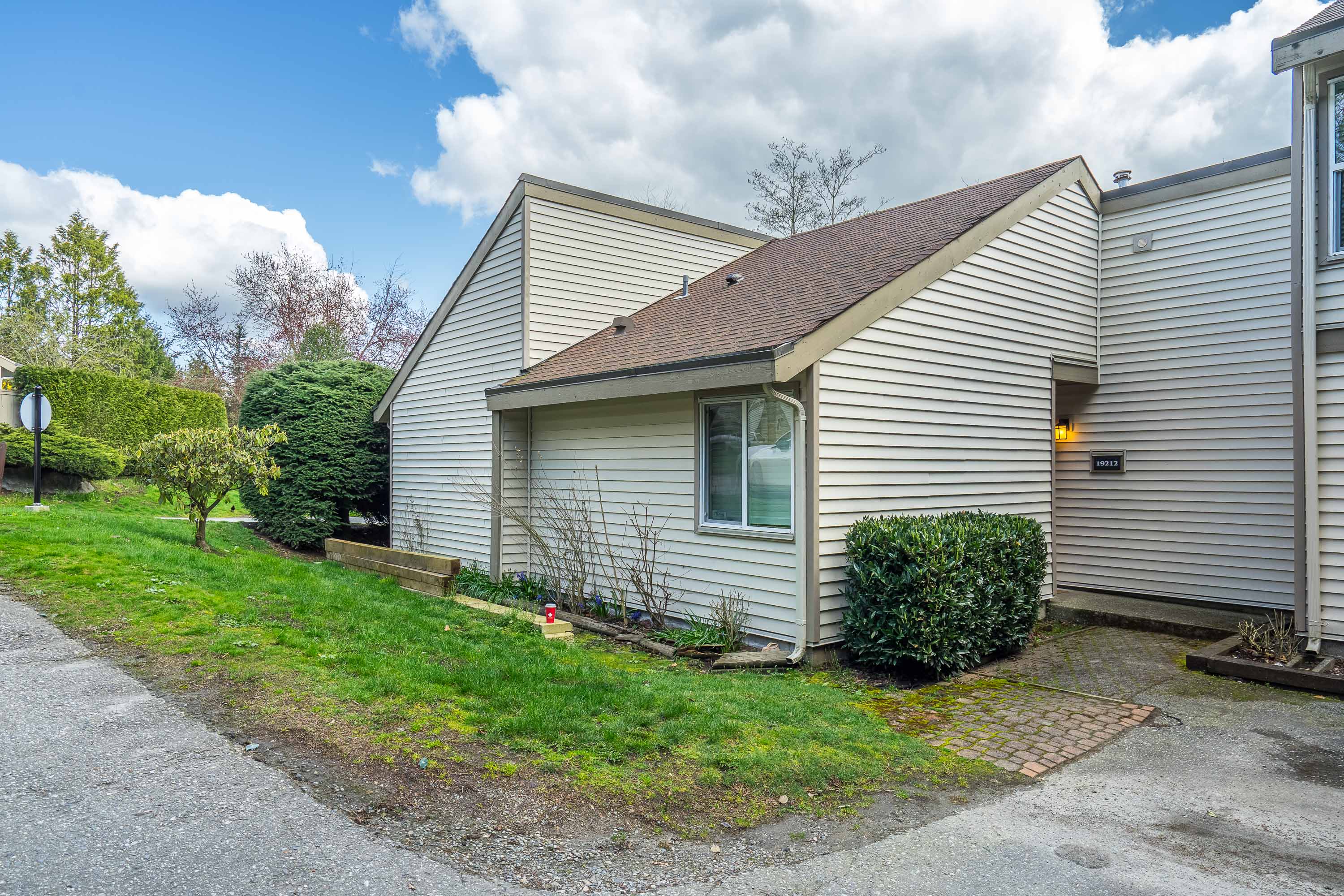 19212 Fairway Drive, Surrey