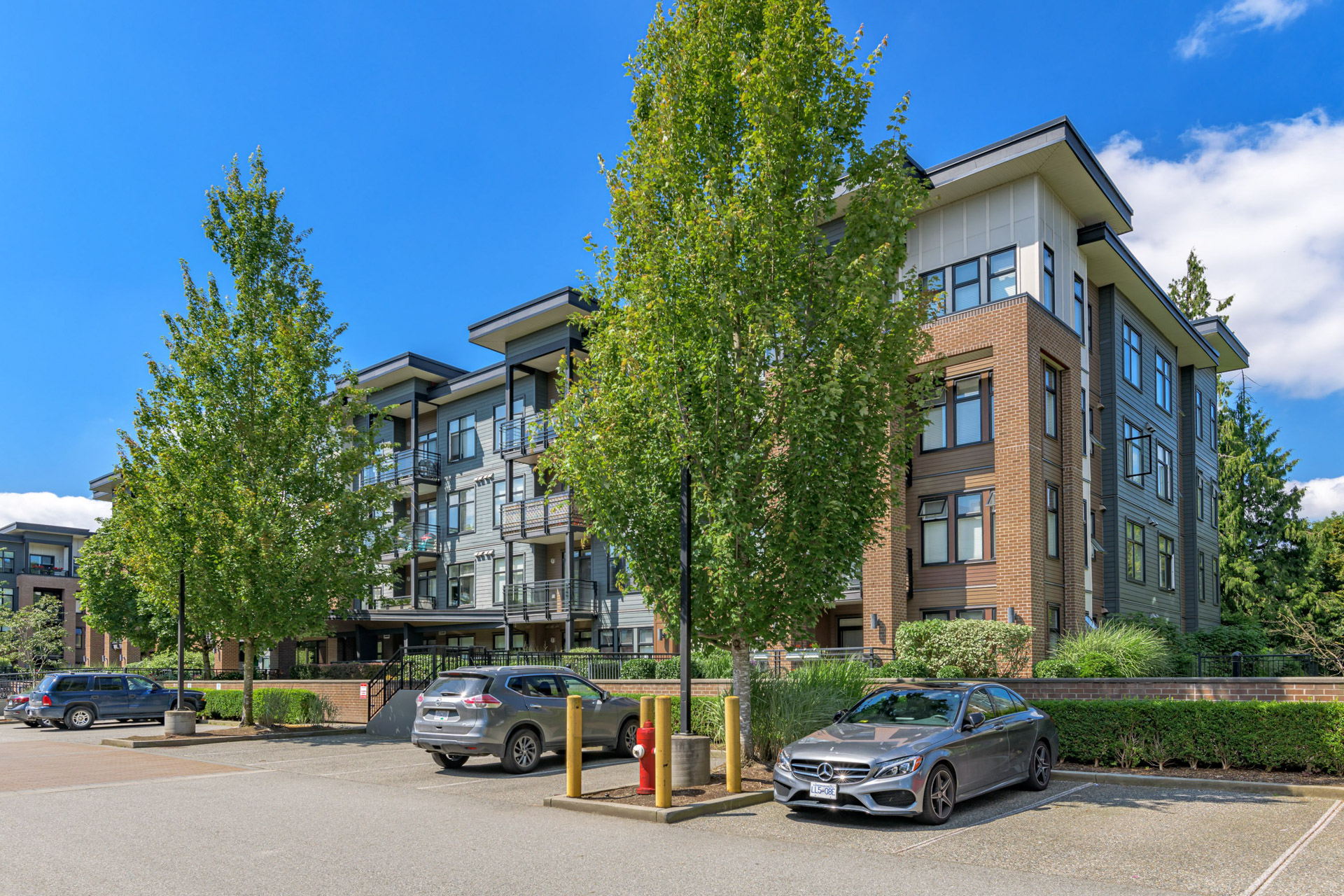 209 - 20062 Fraser Highway, Langley