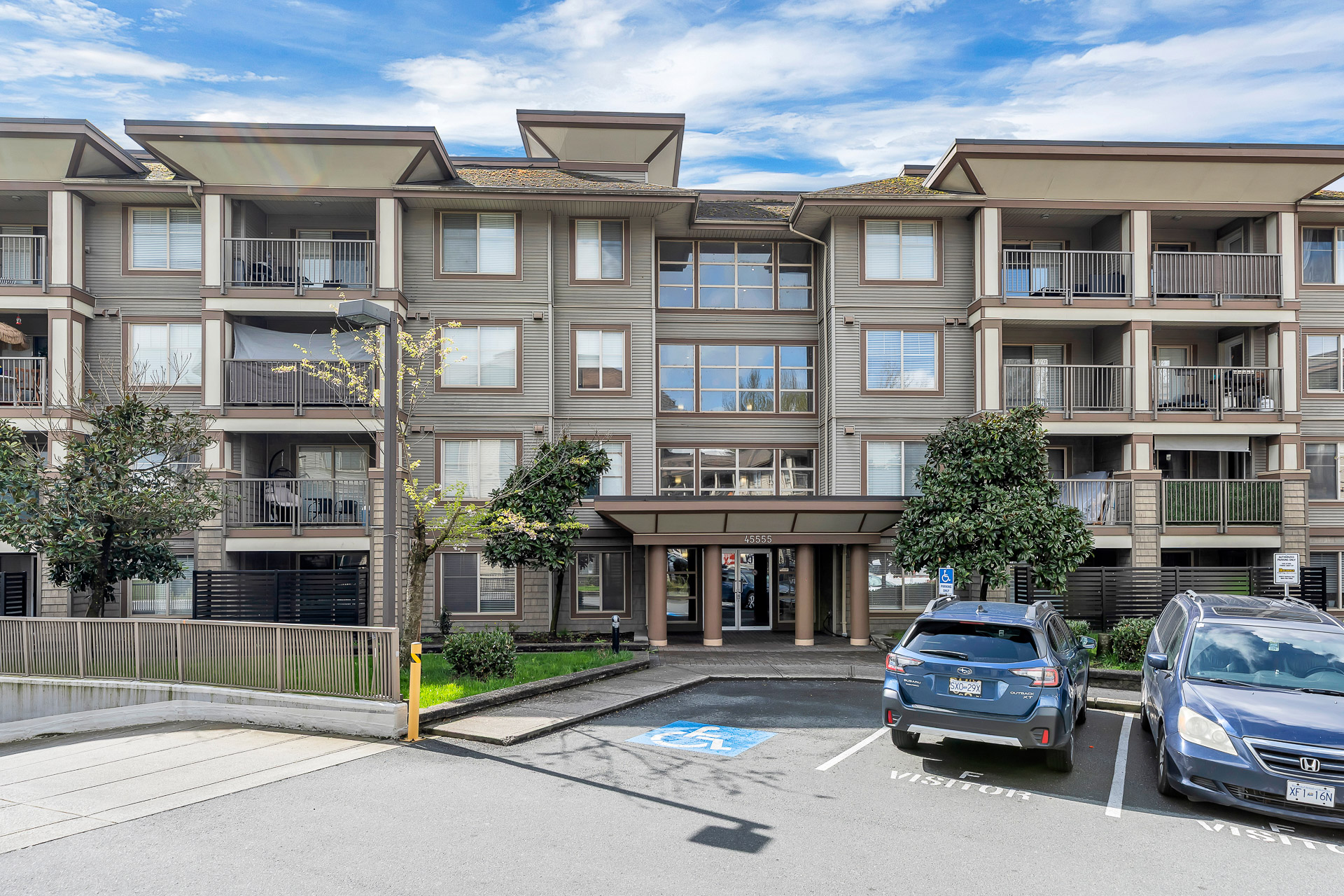 101 - 45555 Yale Road, Chilliwack