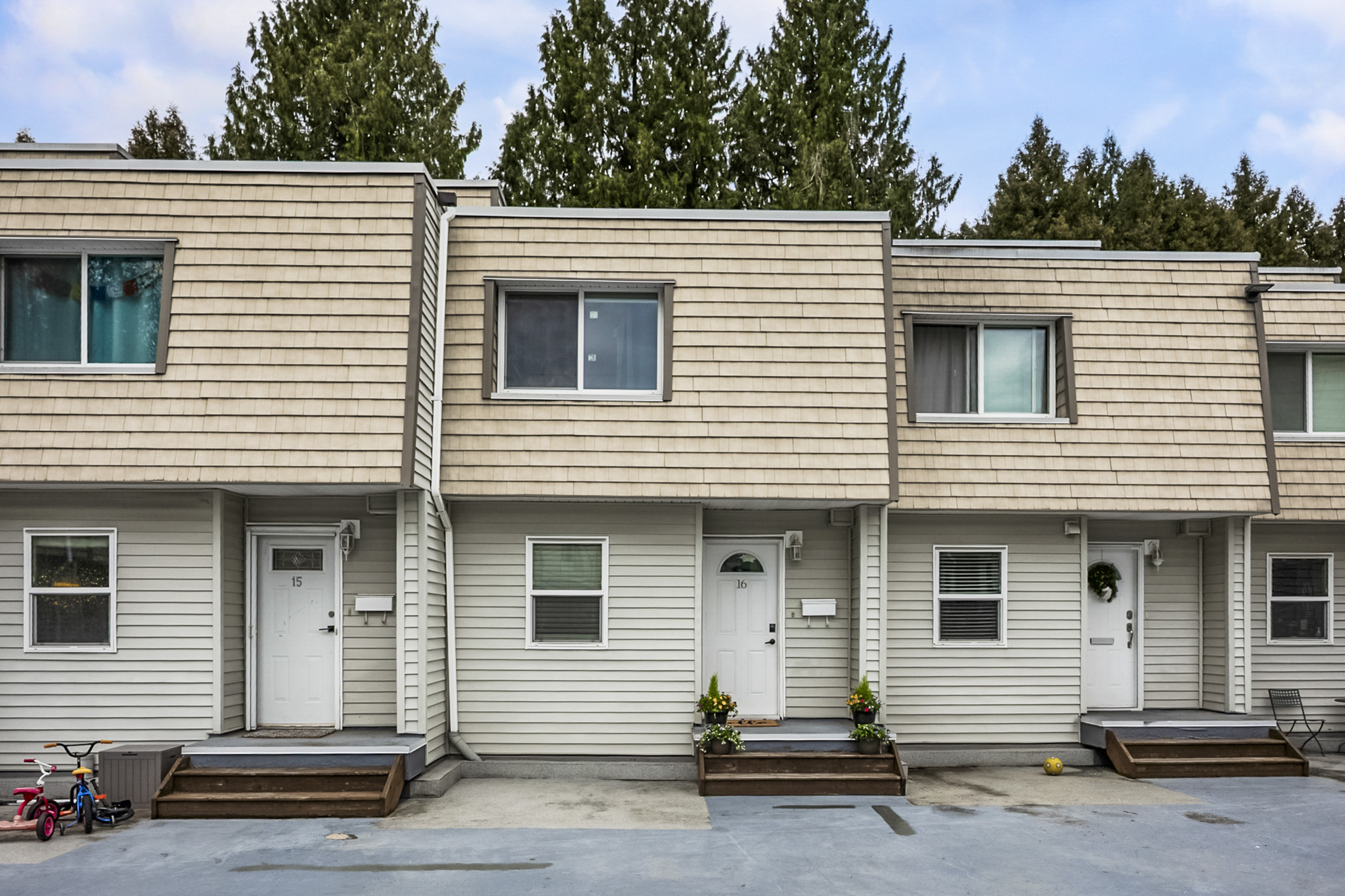 16 - 33293 Bourquin Crescent East, Abbotsford