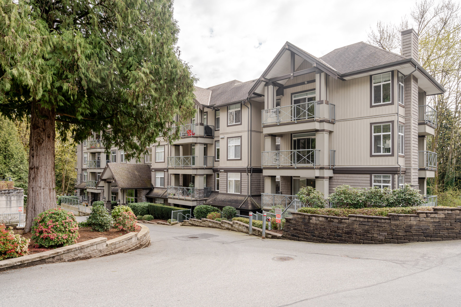 402 - 33328 Bourquin Crescent East, Abbotsford