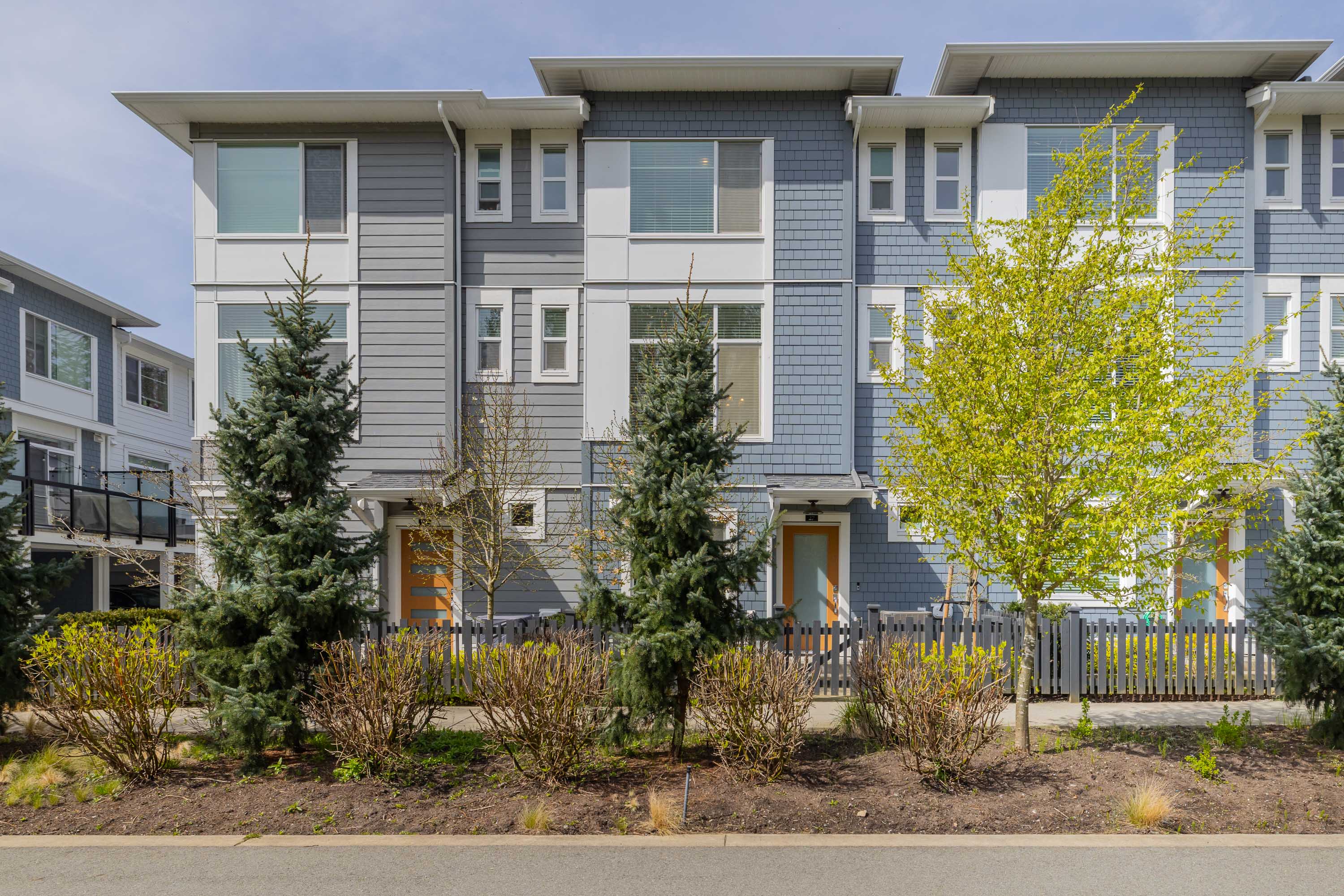 27 - 2328 167A Street, Surrey