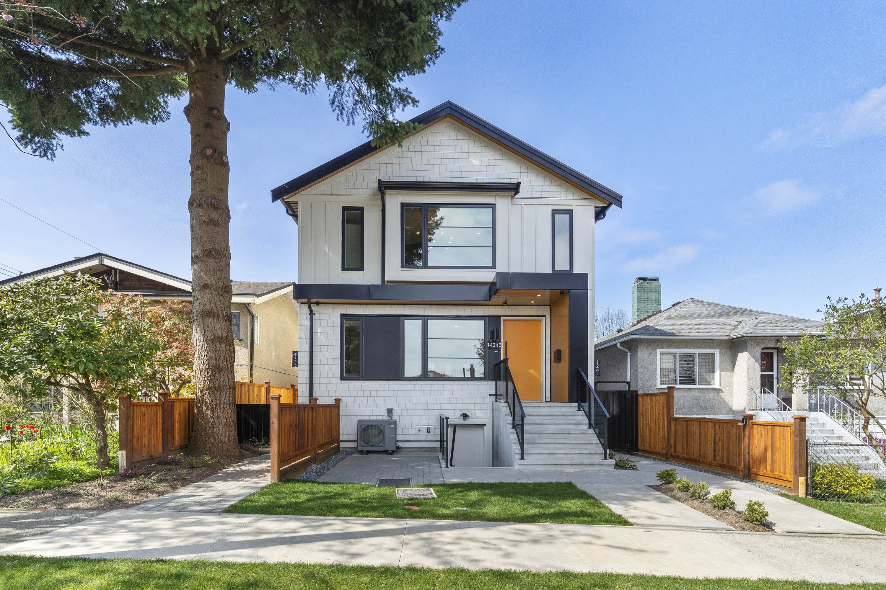 1 - 1243 Nootka Street, Vancouver