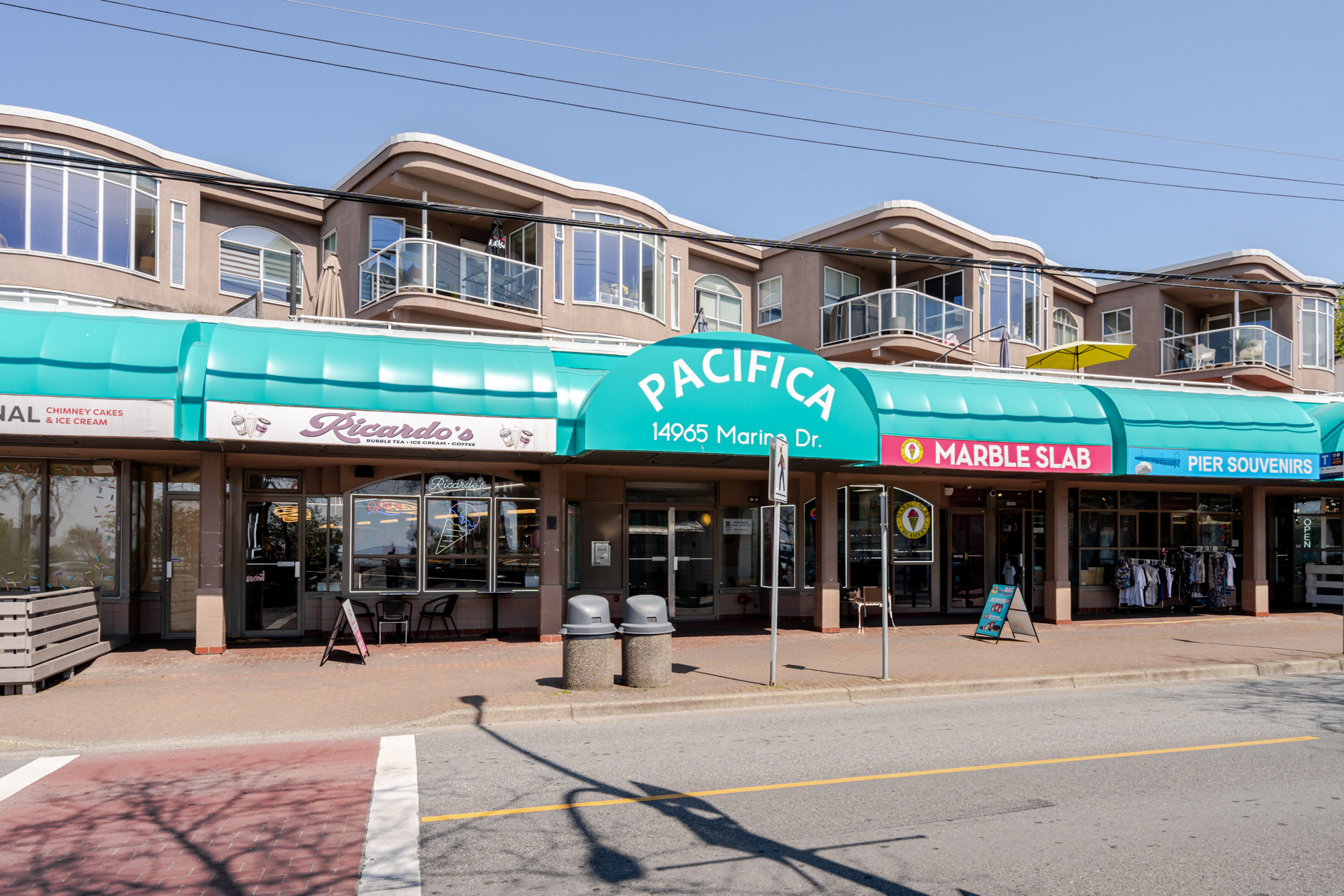 202 - 14965 Marine Drive, White Rock