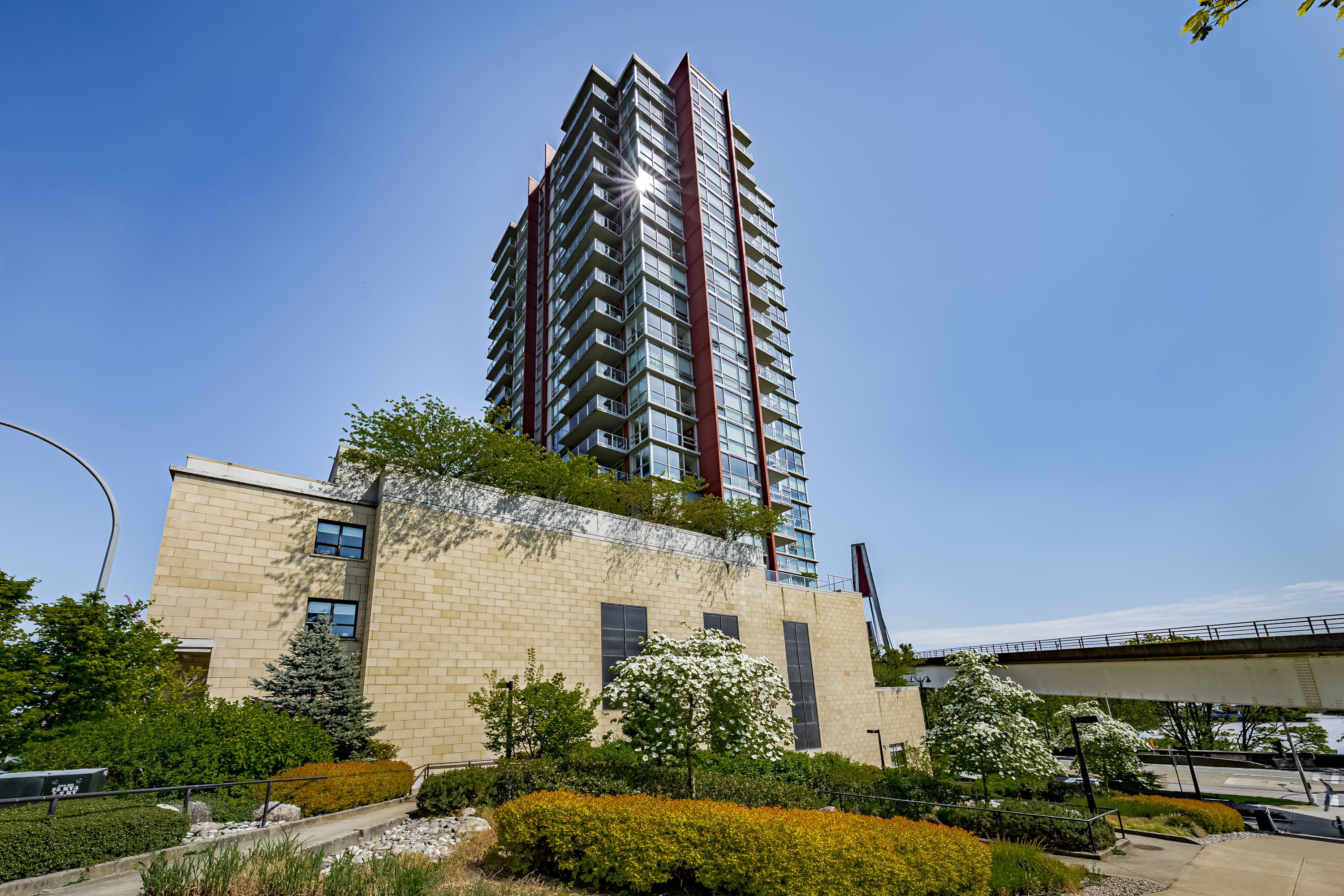 1001 - 125 Columbia Street, New Westminster