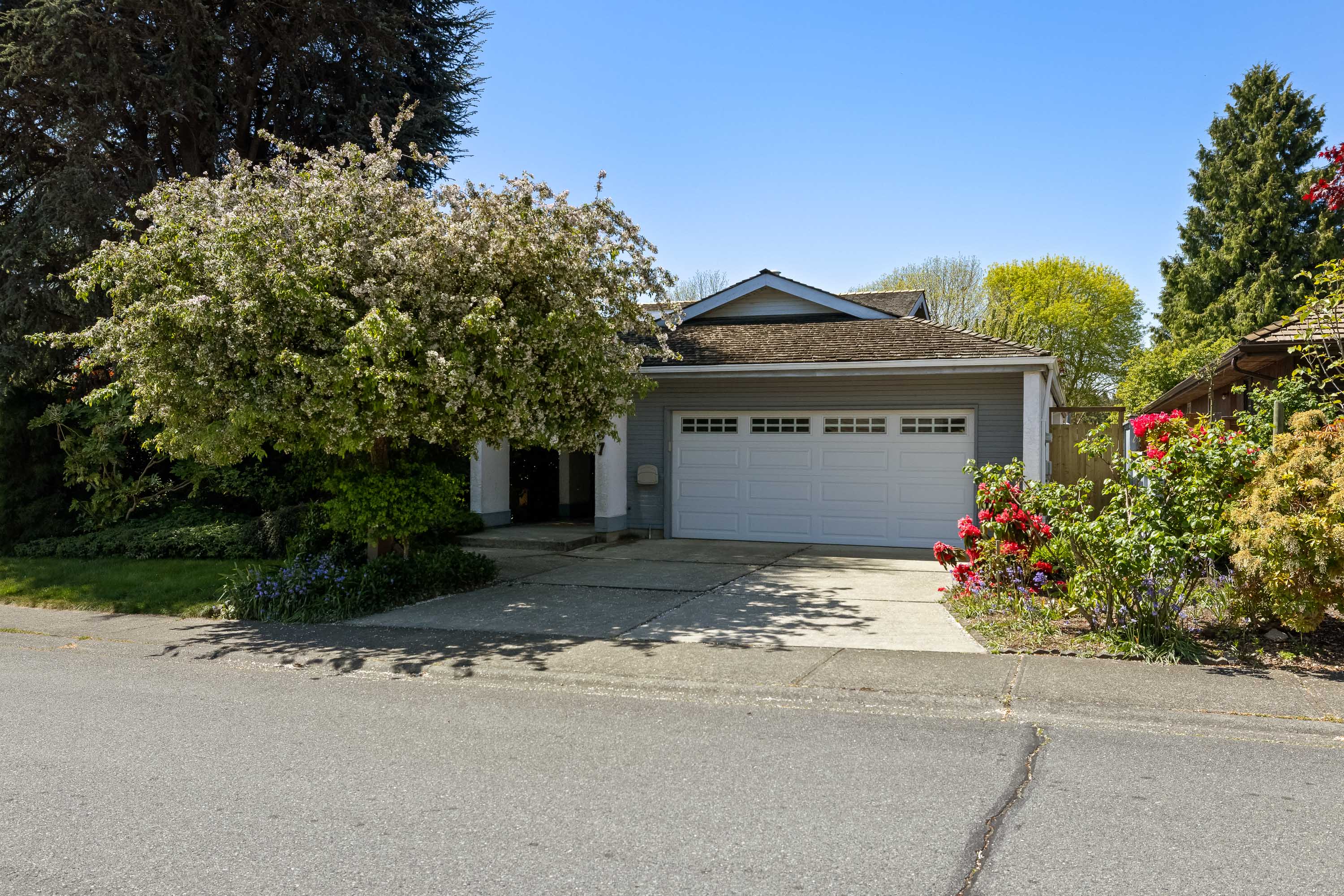 5757 Goldenrod Crescent, Delta