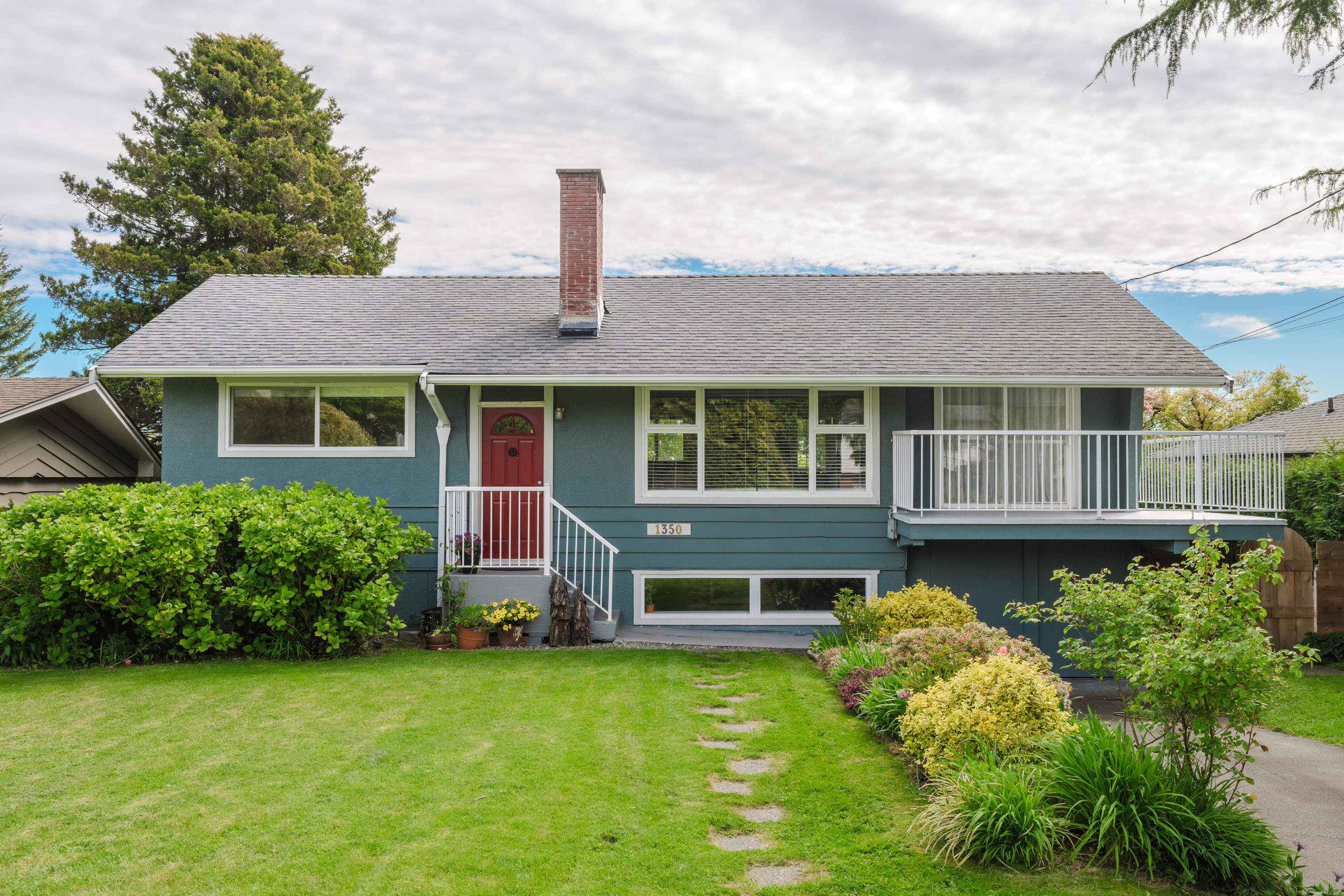 1350 Finlay Street, White Rock