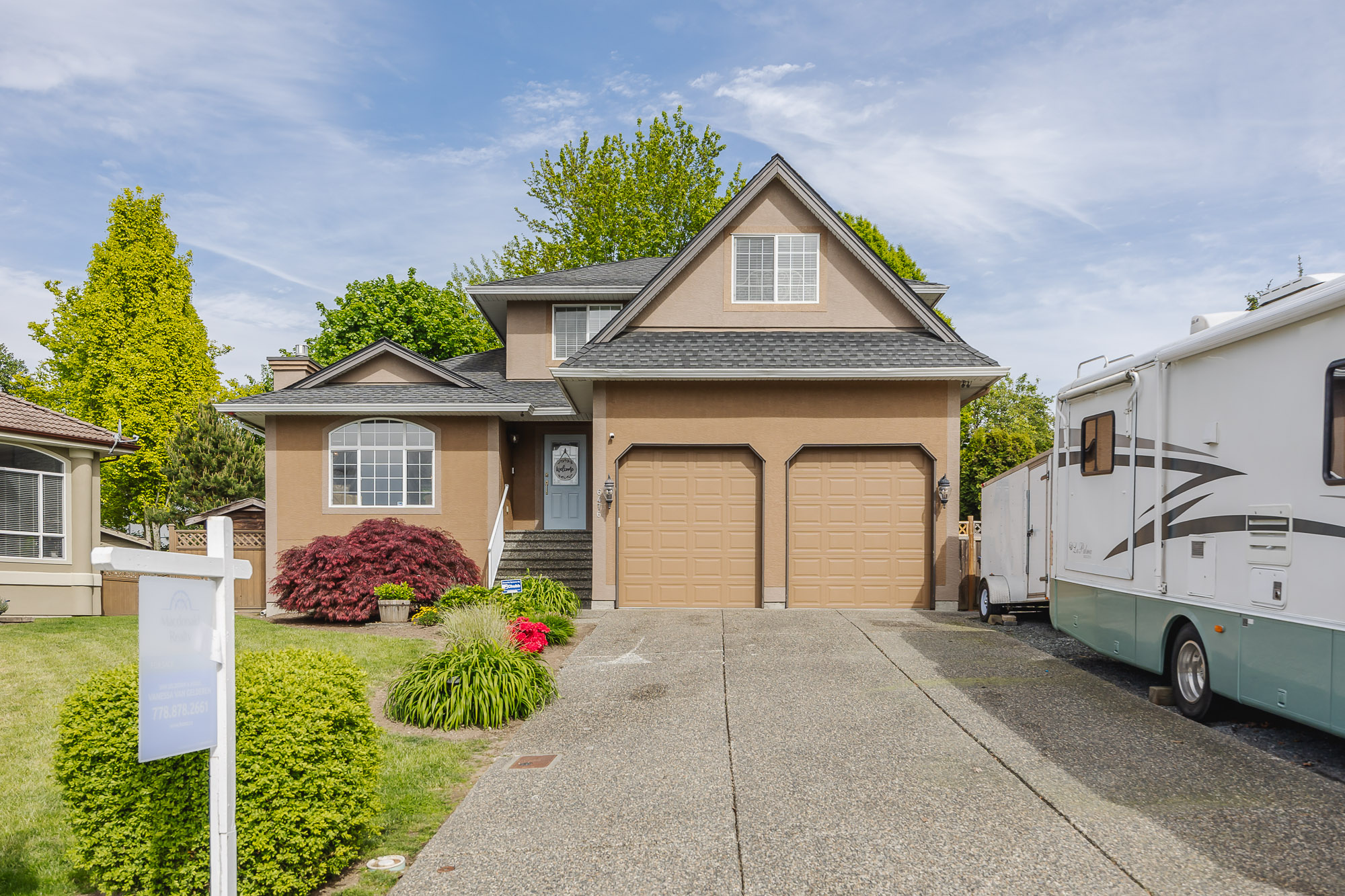 6476 Claytonwood Court, Surrey