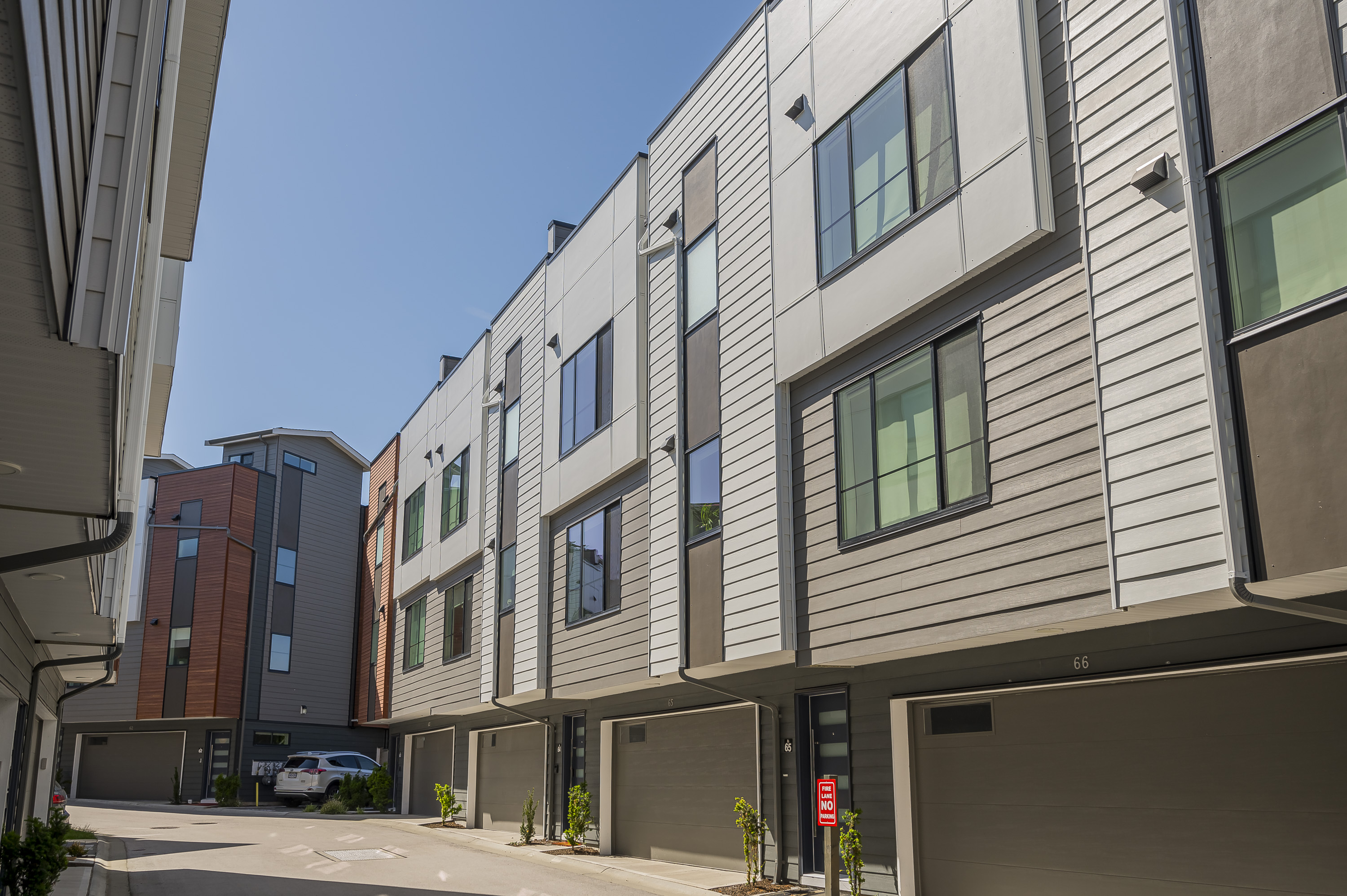 65 - 1639 162 Street, South Surrey