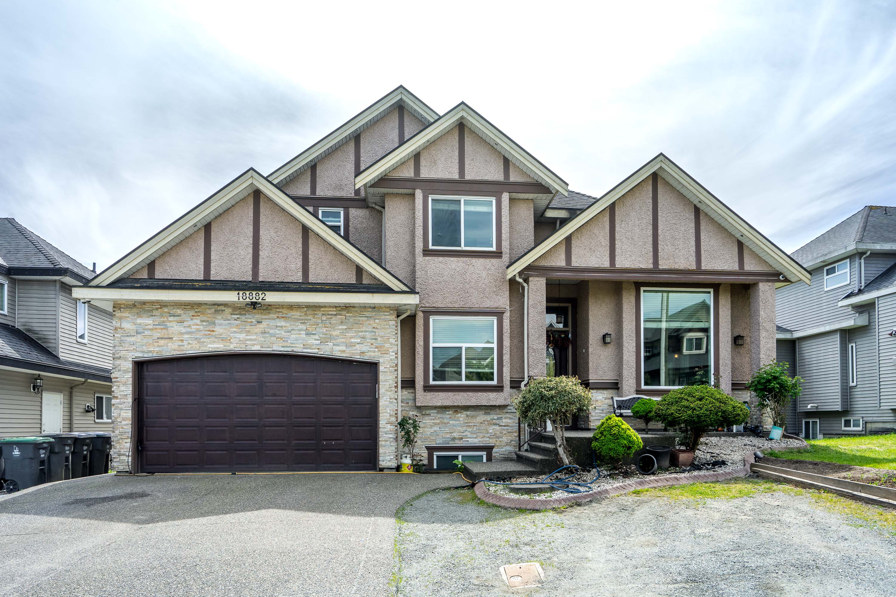 18882 54 Avenue, Surrey