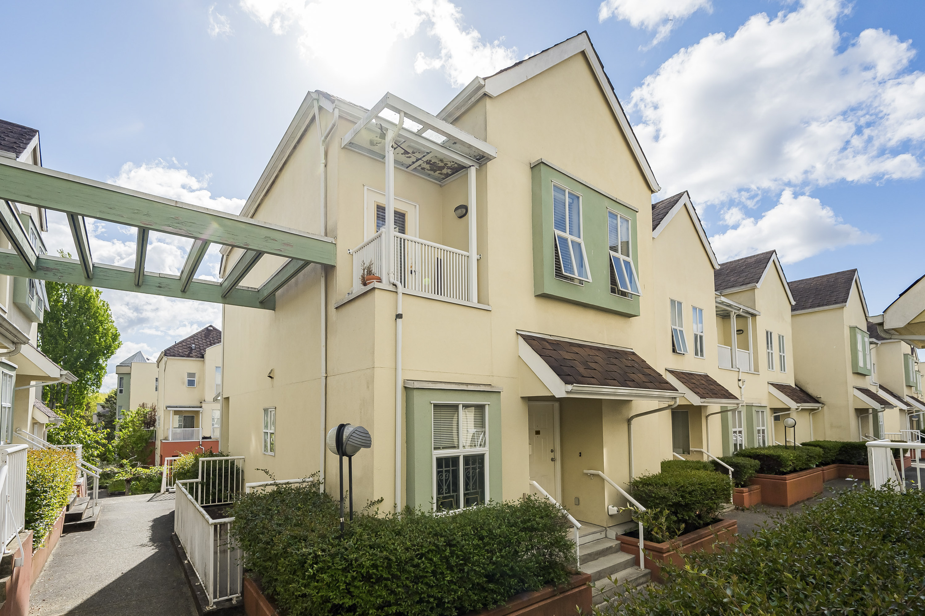 384 - 8333 Jones Road, Richmond