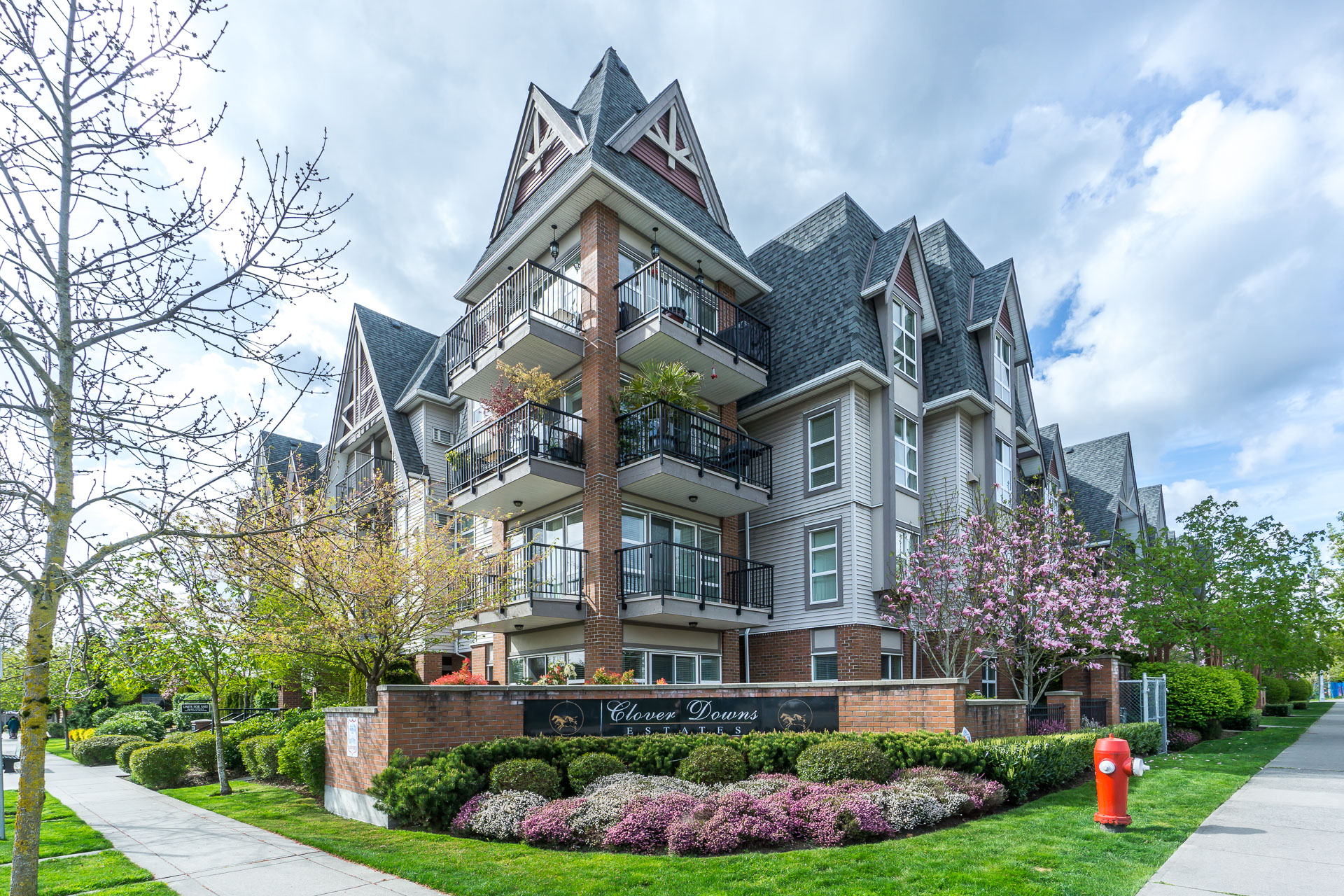 208 - 17769 57 Avenue, Surrey