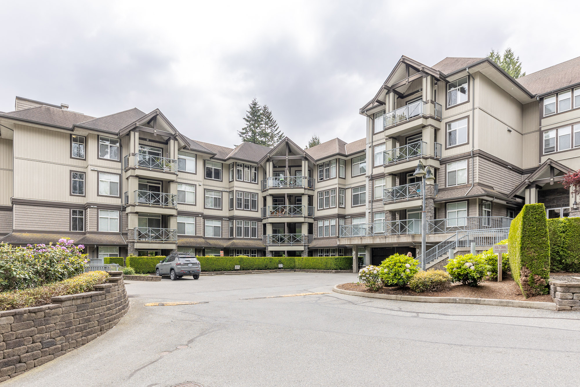 313 - 33318 Bourquin Crescent East, Abbotsford