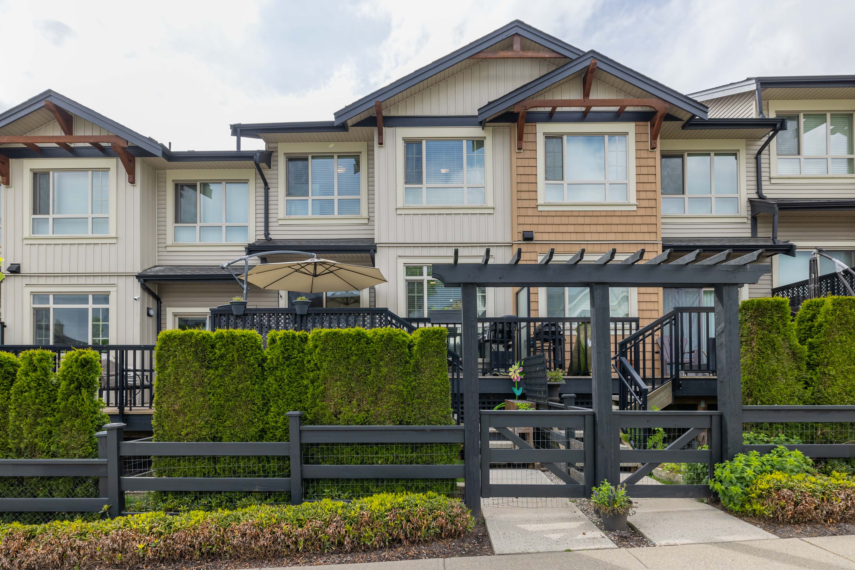 16 - 11305 240 Street, Maple Ridge