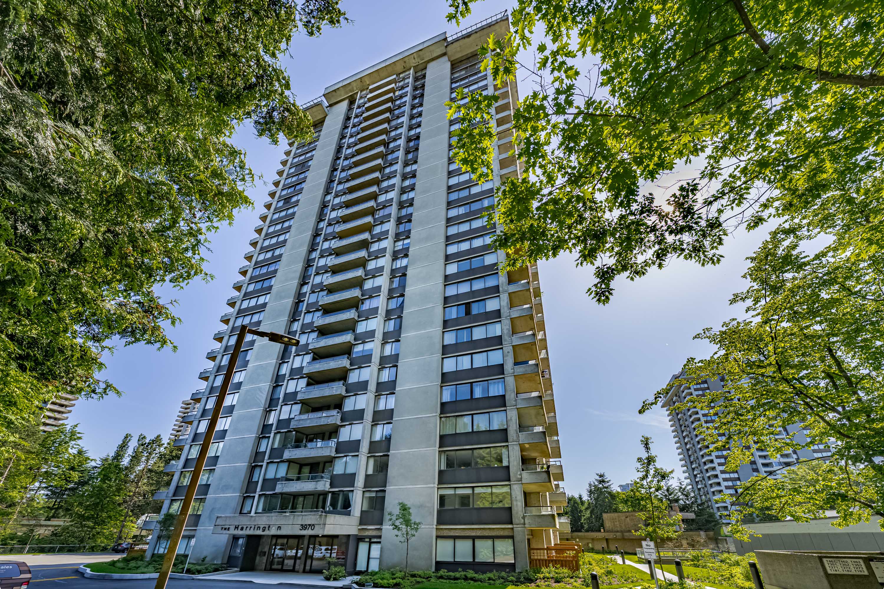 2205 - 3970 Carrigan Court, Burnaby