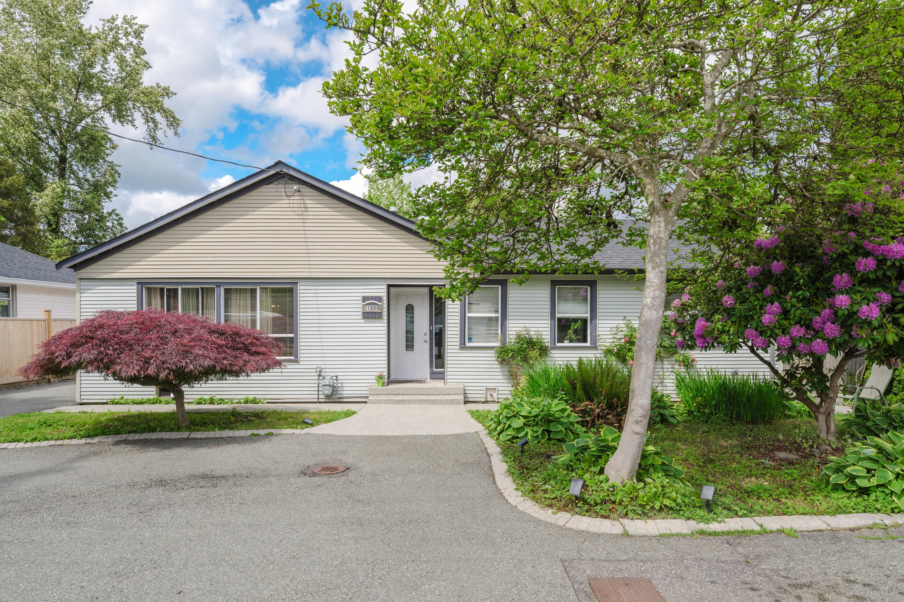 21089 Dewdney Trunk Road, Maple Ridge