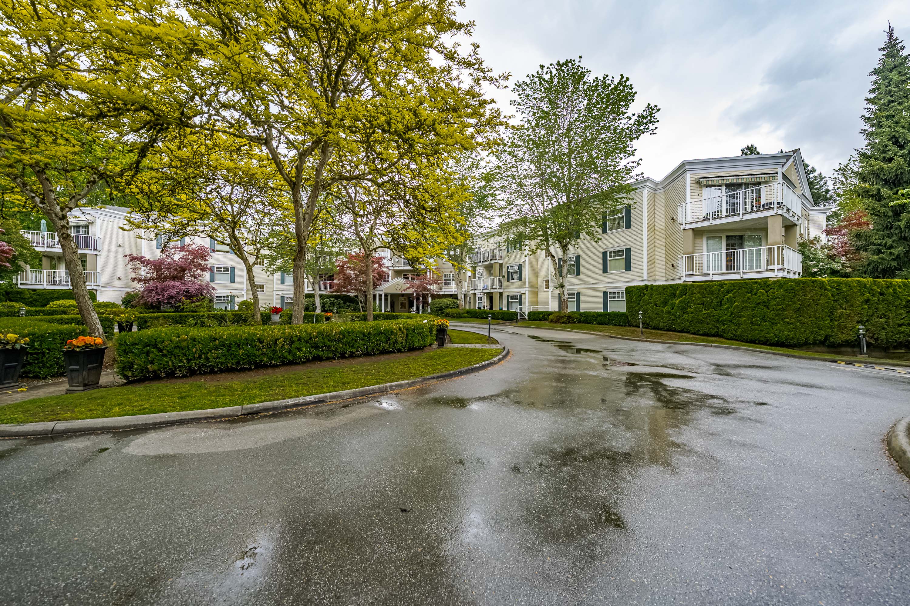 211 - 16085 83 Avenue, Surrey