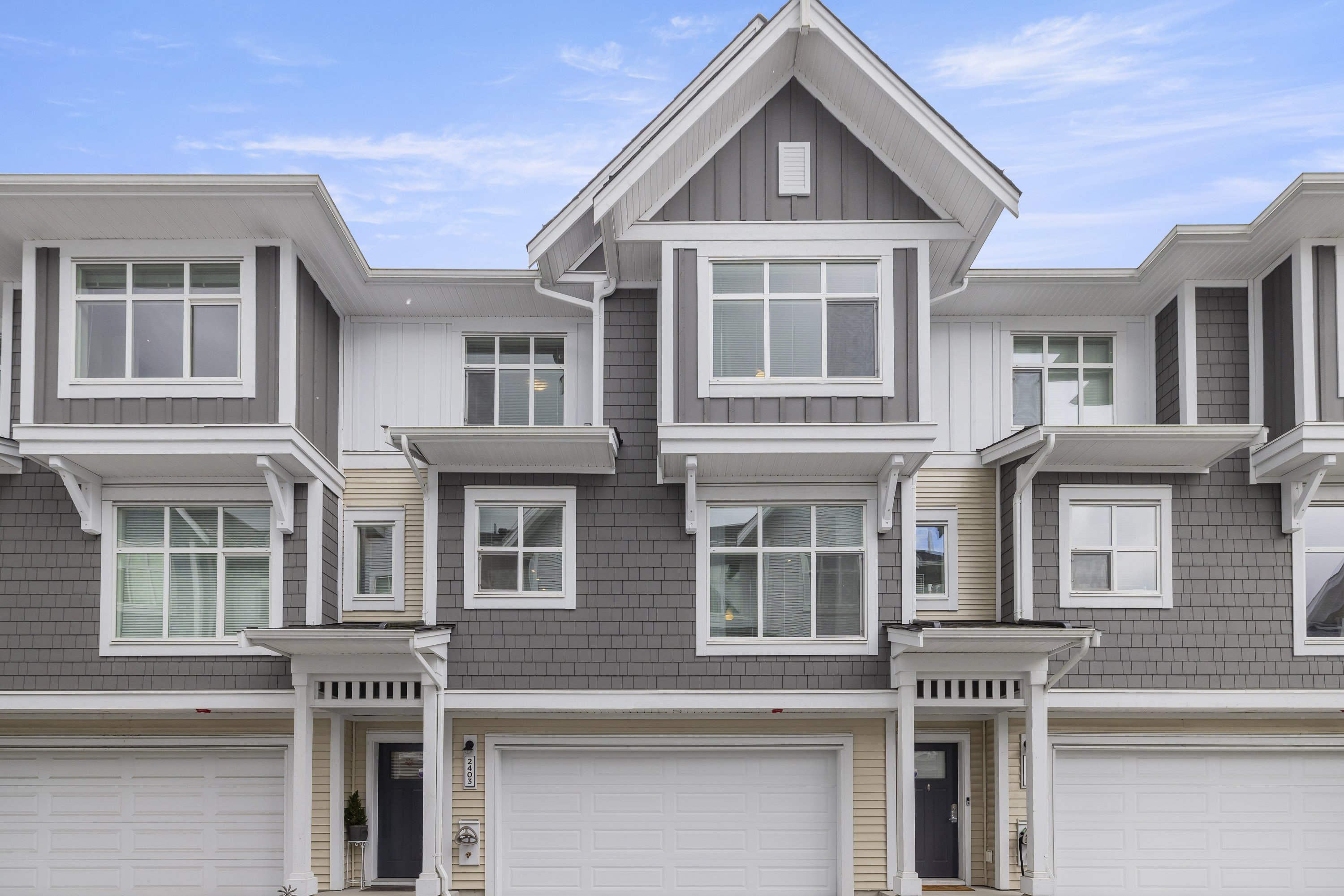 2403 - 11295 Pazarena Place, Maple Ridge