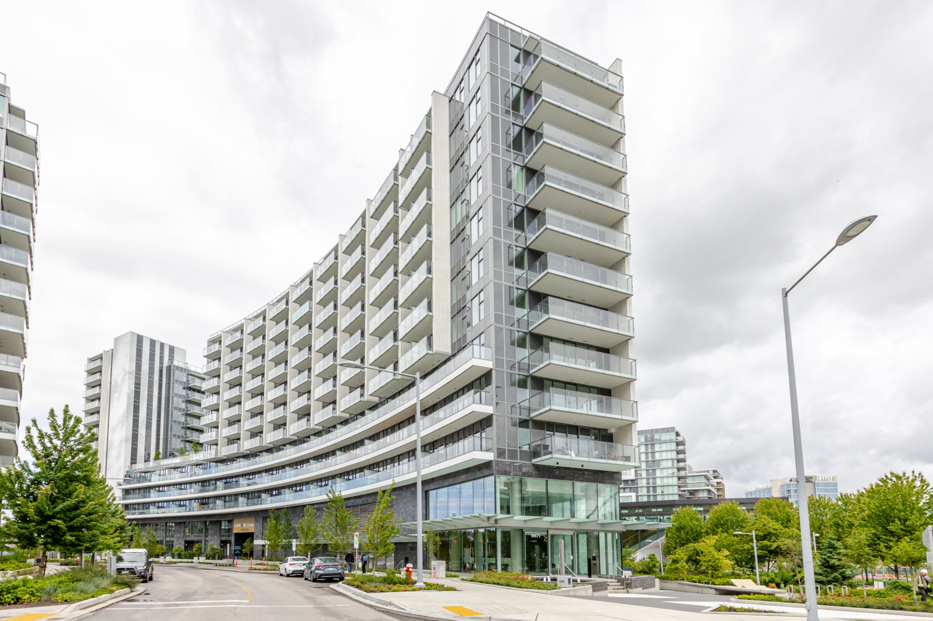 782 - 8671 Hazelbridge Way, Richmond