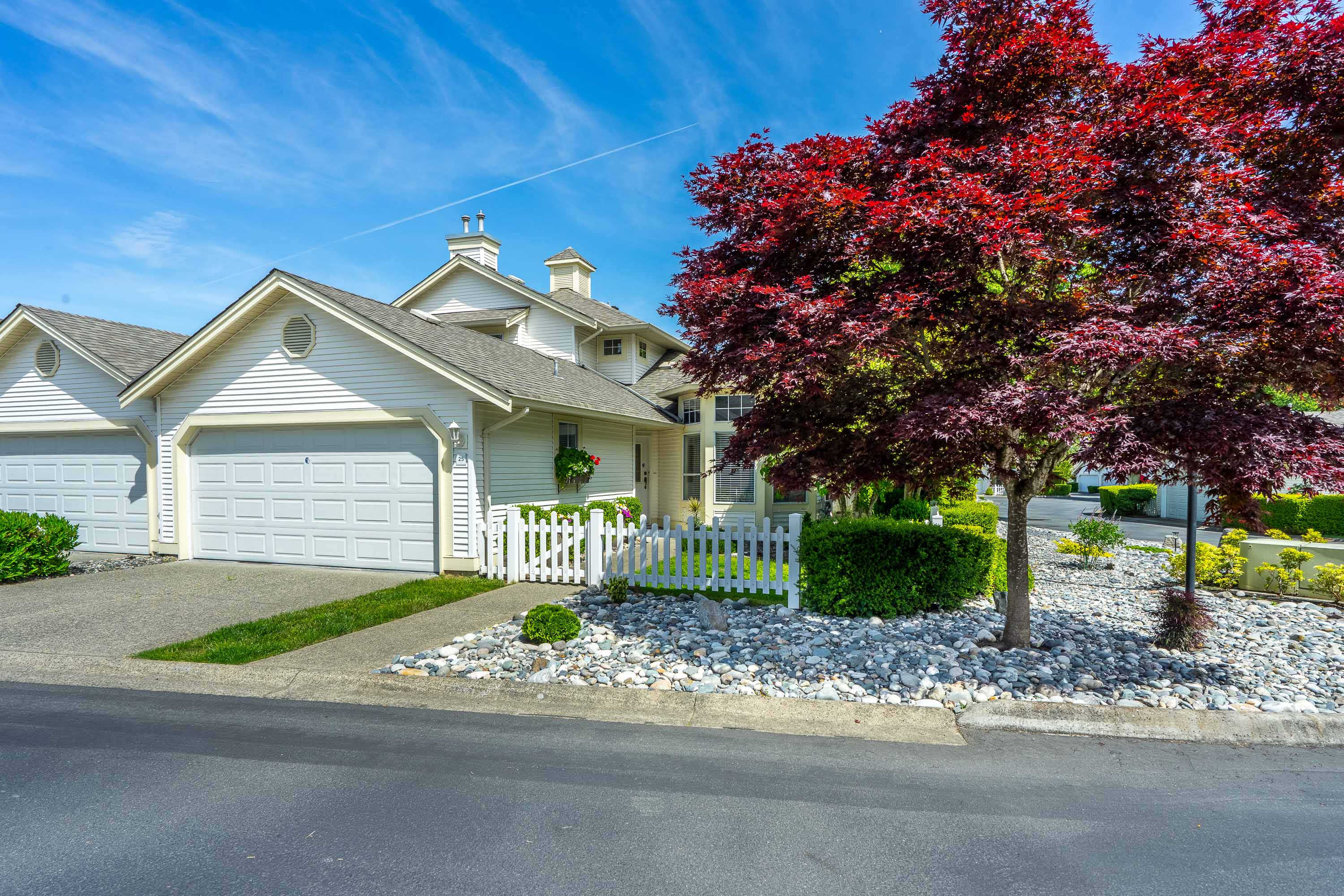25 - 9208 208 Street, Langley