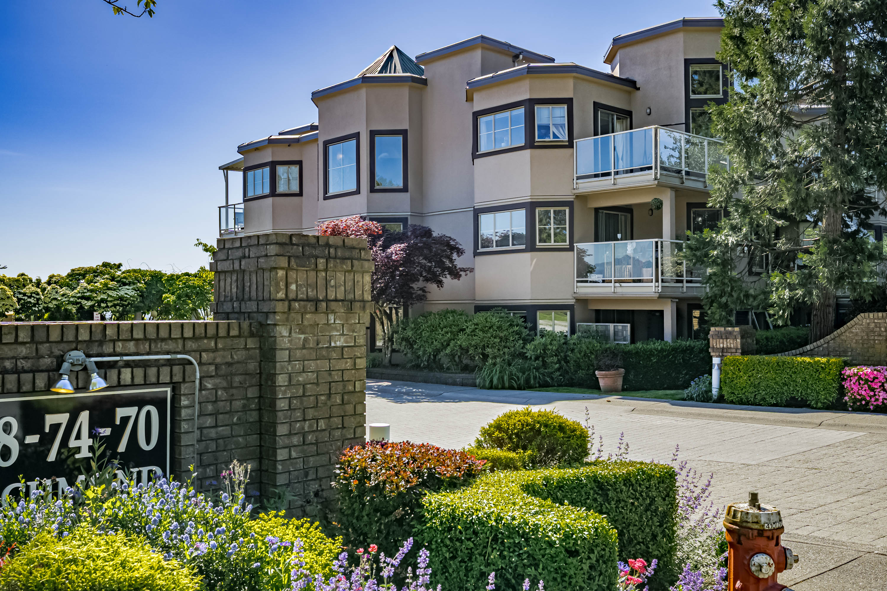 101 - 70 Richmond Street, New Westminster