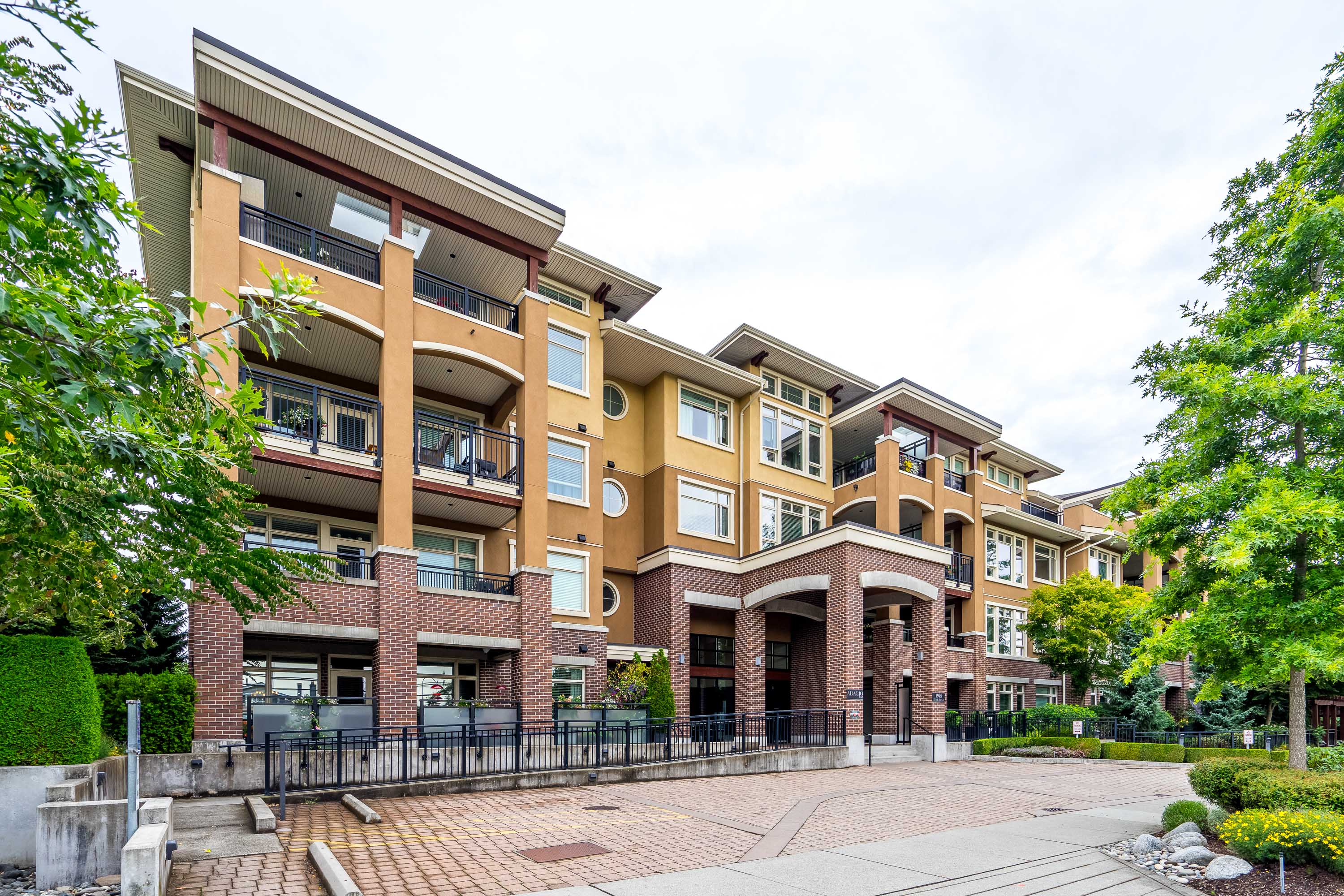 208 - 1975 154 Street, Surrey