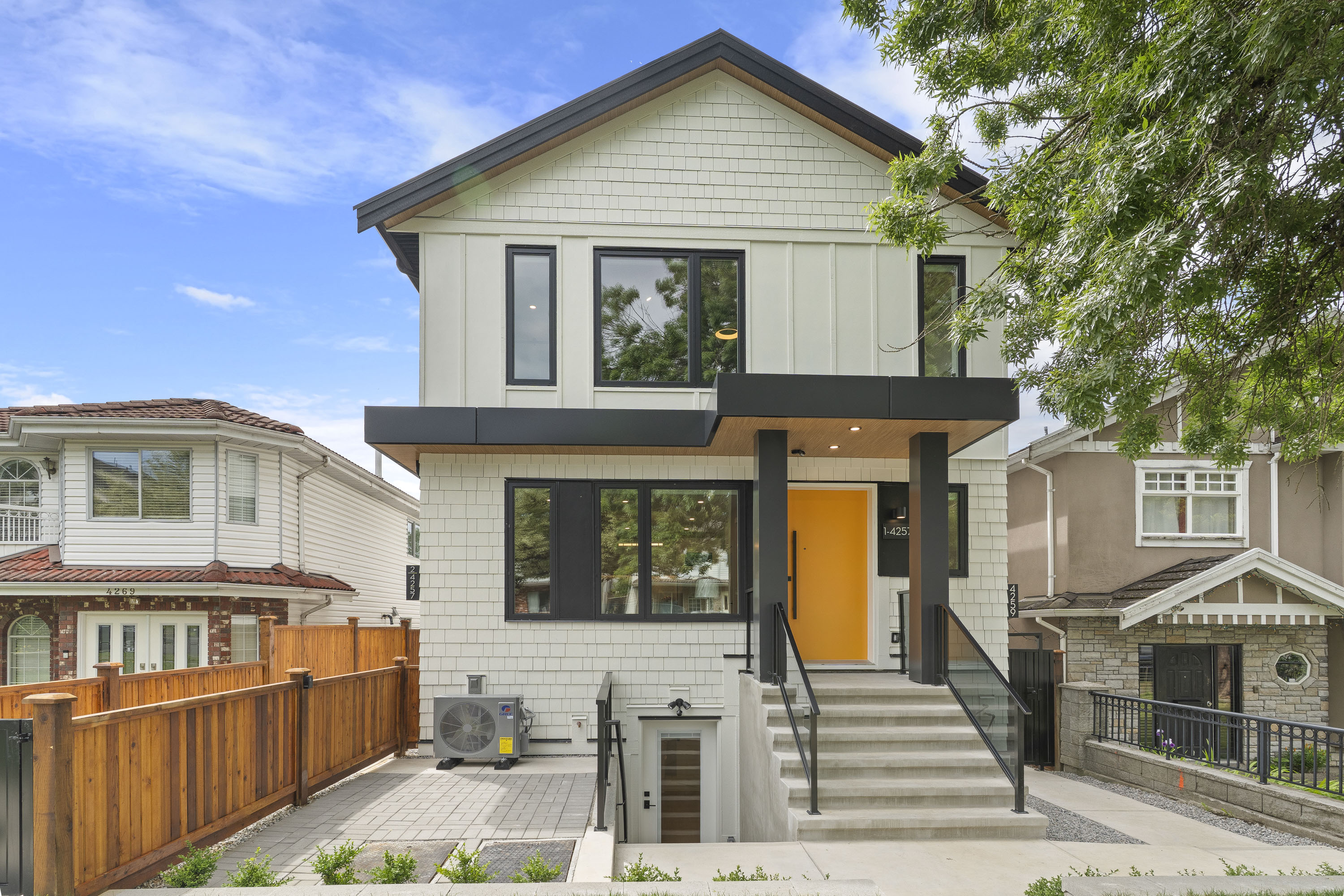 2 - 4257 Beatrice Street, Vancouver
