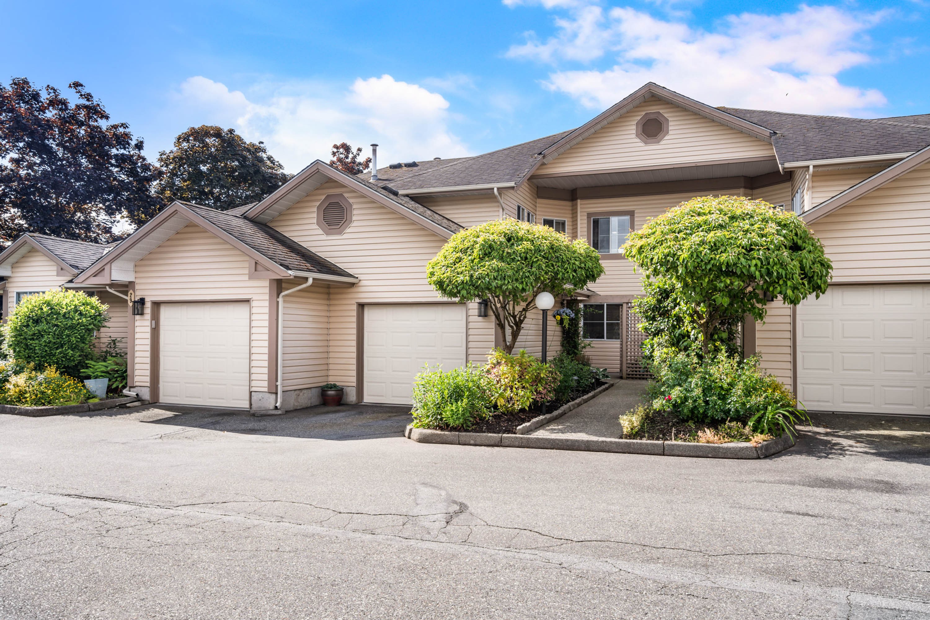 30 - 6140 192 Street, Surrey