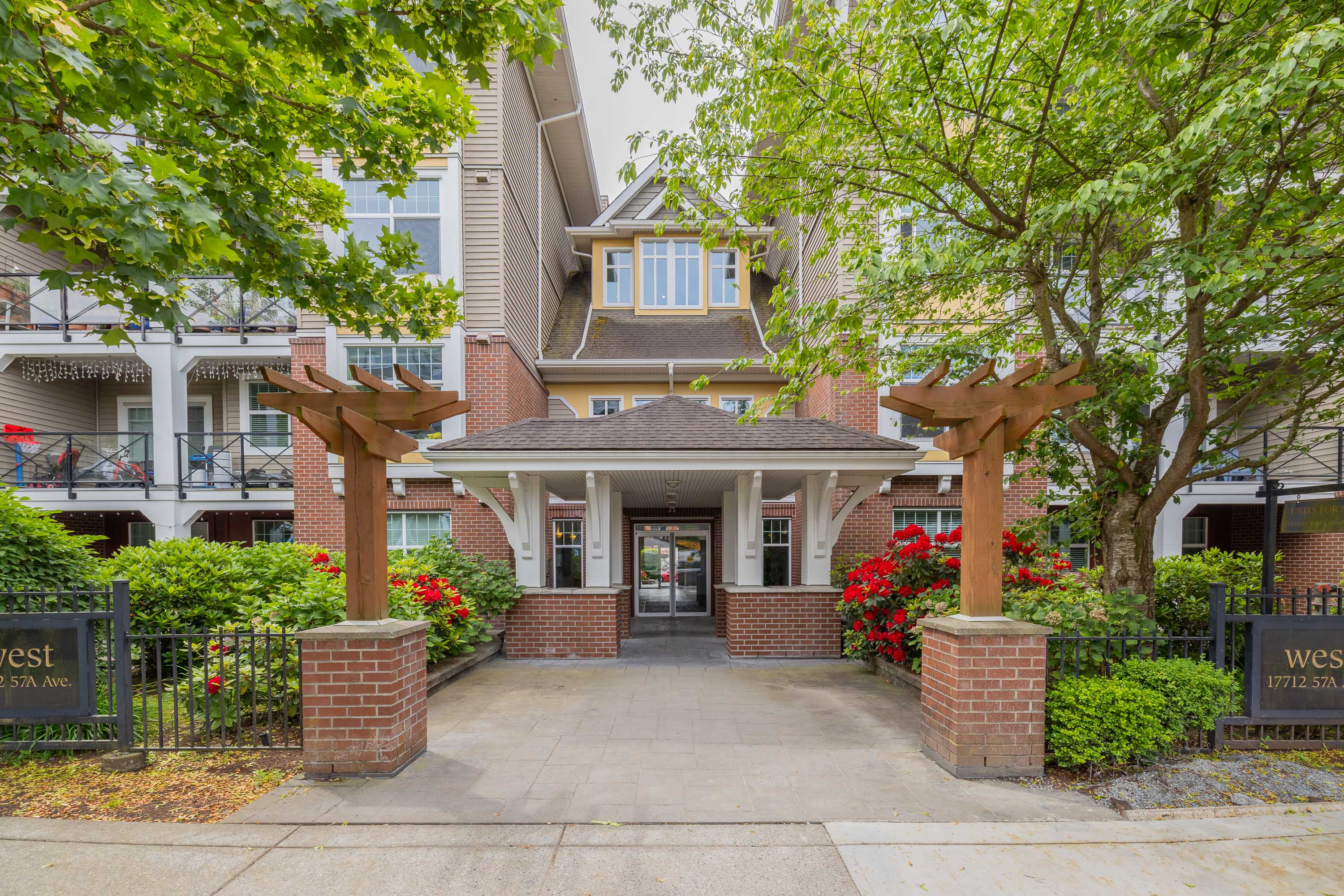 111 - 17712 57A Avenue, Surrey