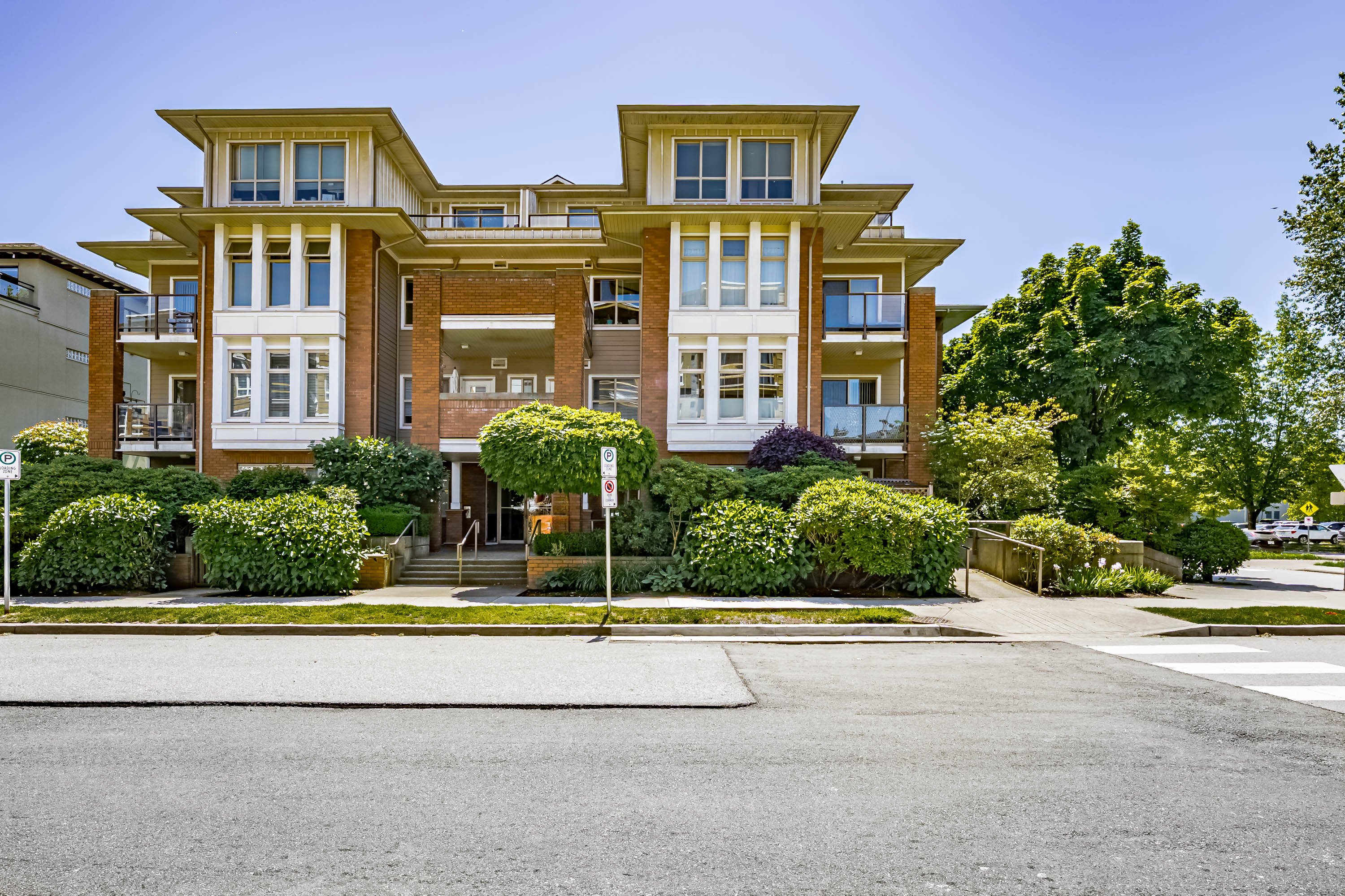 305 - 2488 Welcher Avenue, Port Coquitlam