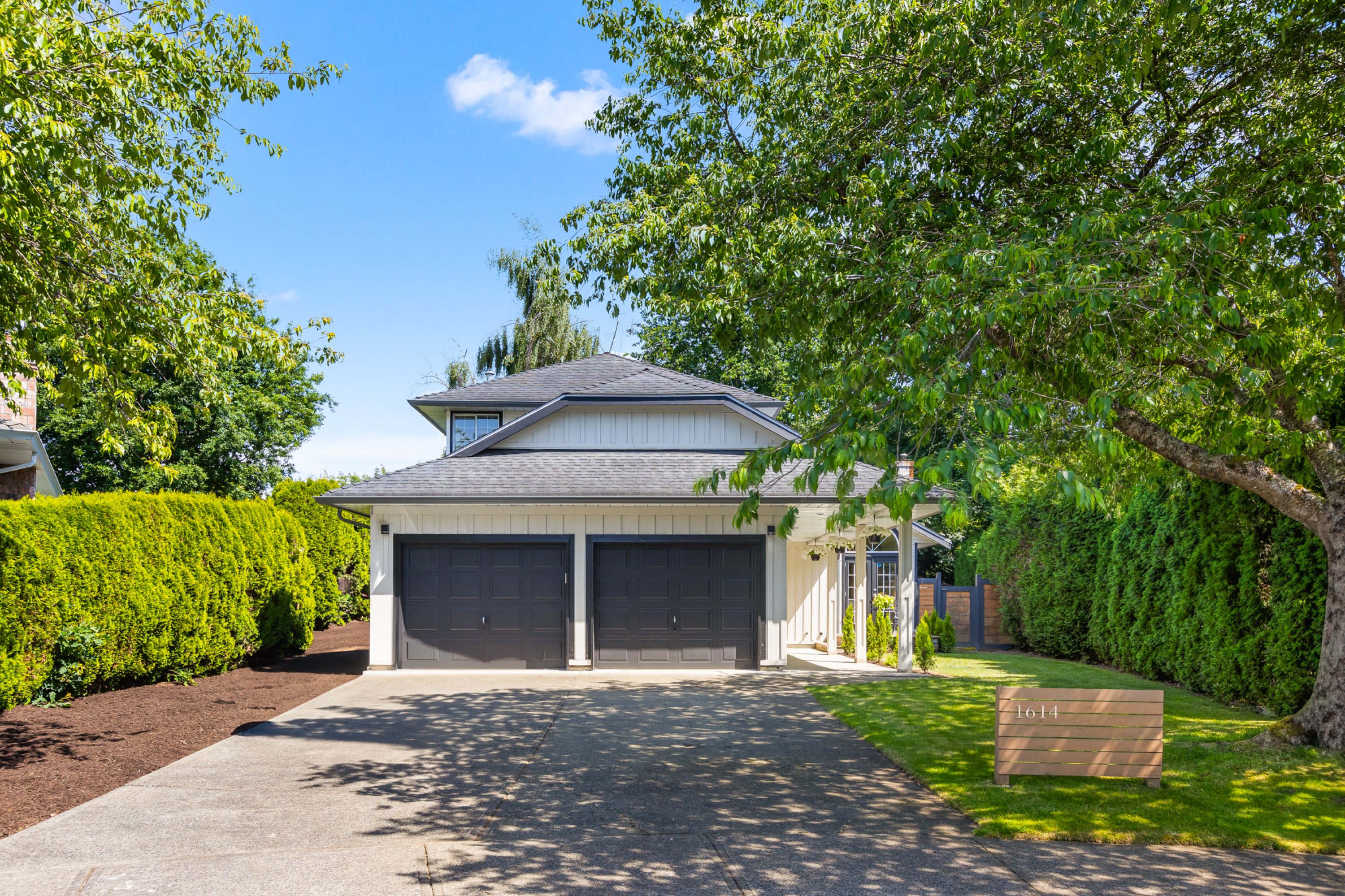 1614 143B Street, Surrey