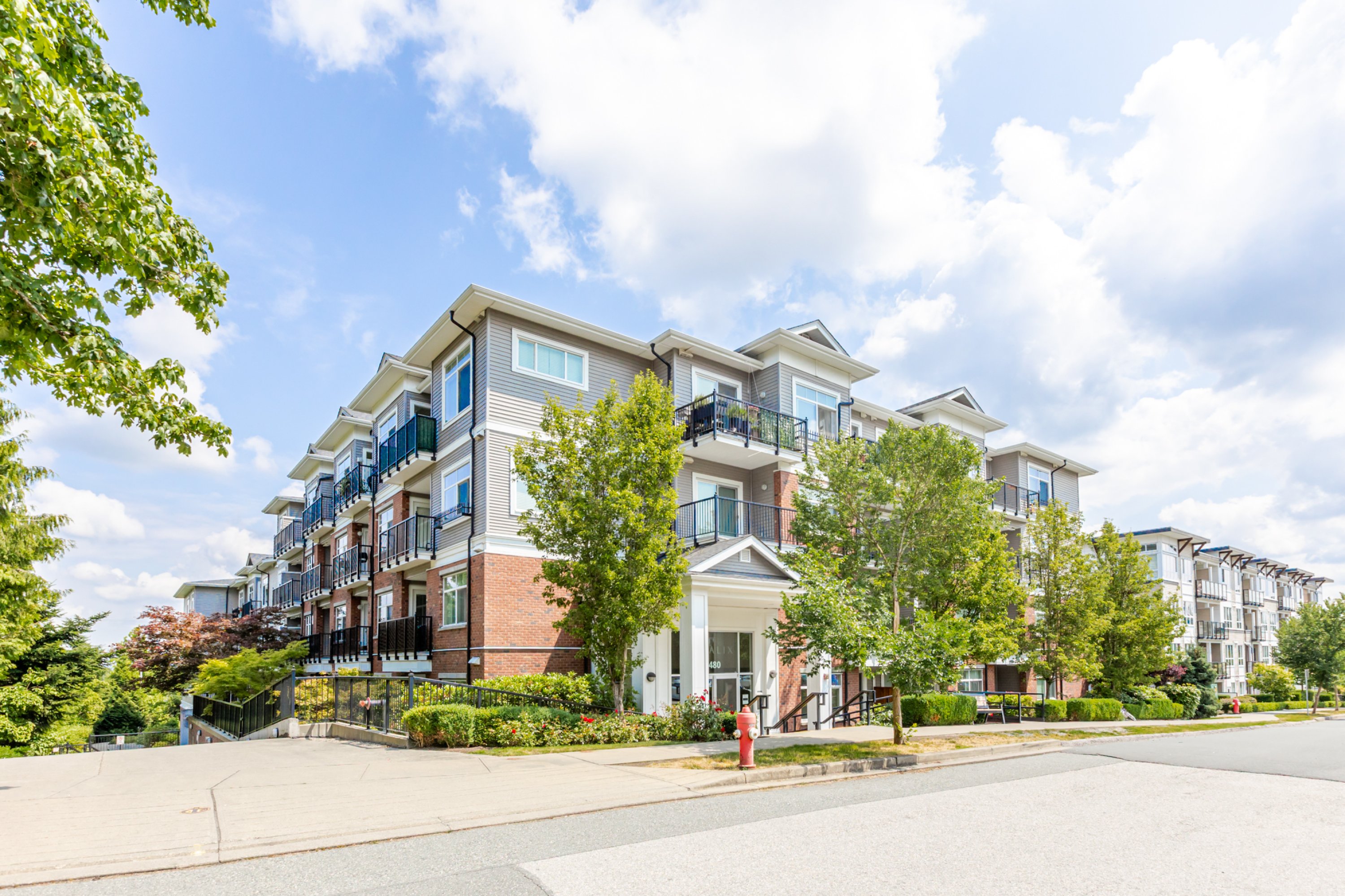 304 - 6480 195A Street, Surrey