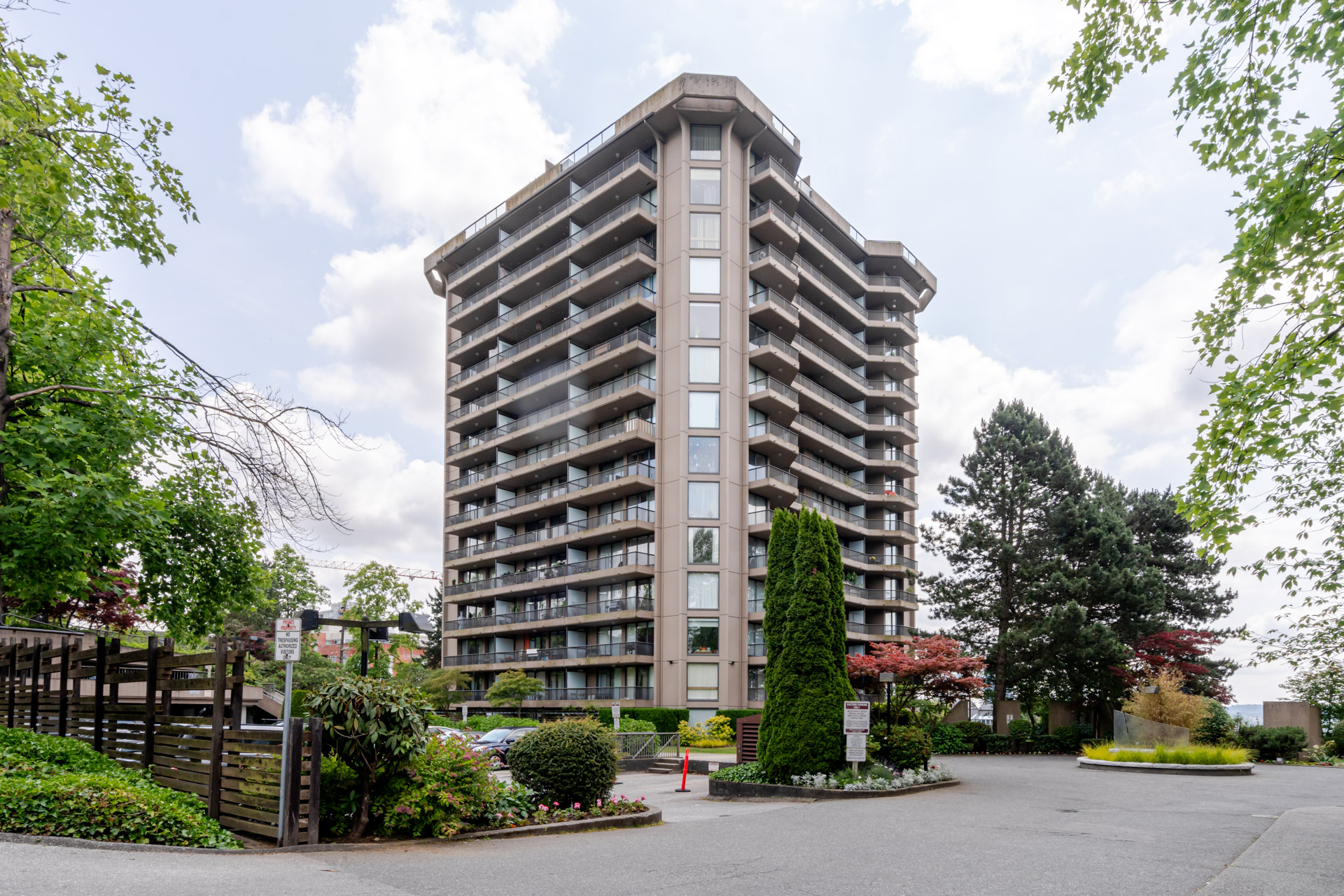 405 - 3760 Albert Street, Burnaby