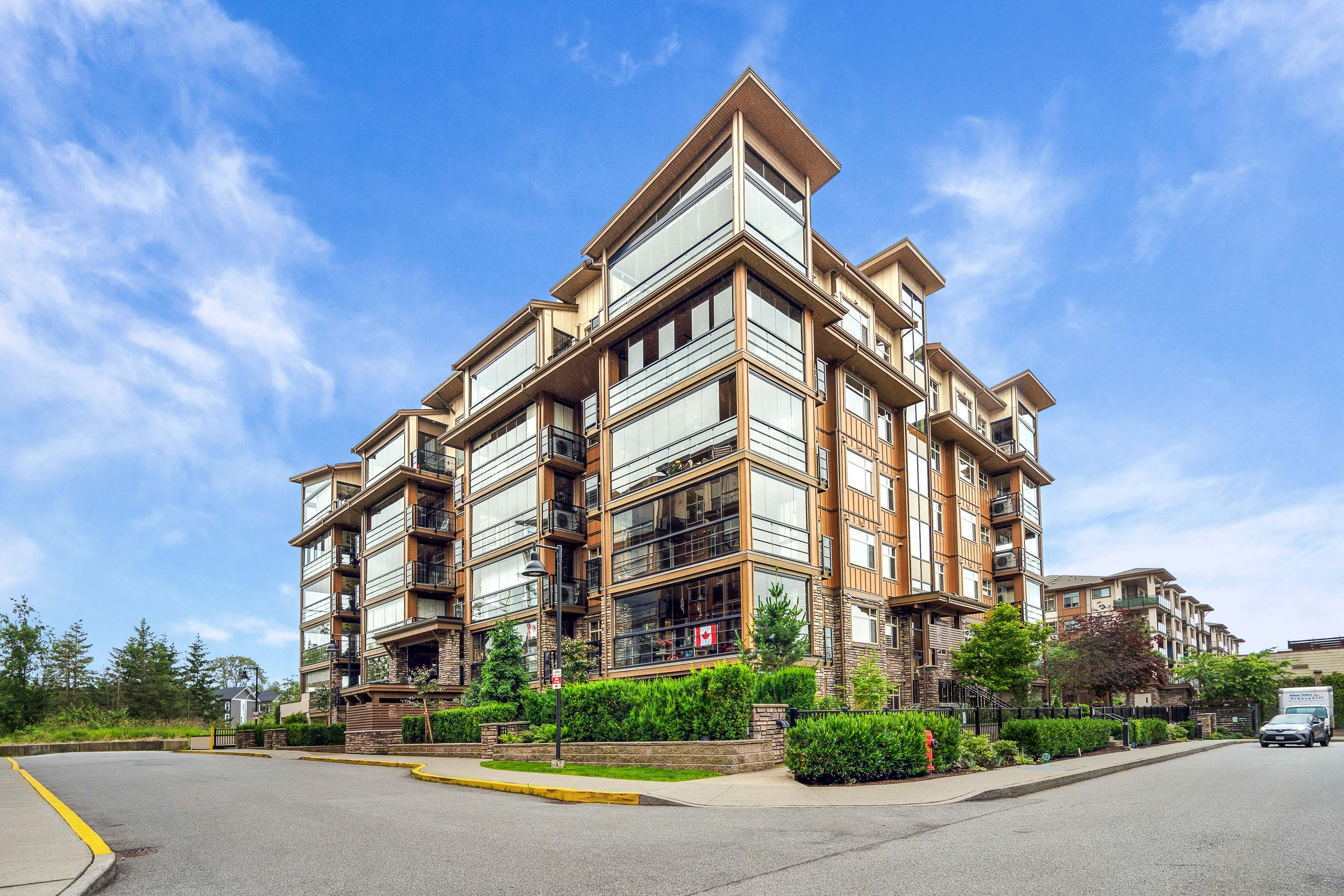 A511 - 20716 Willoughby Town Centre Drive, Langley