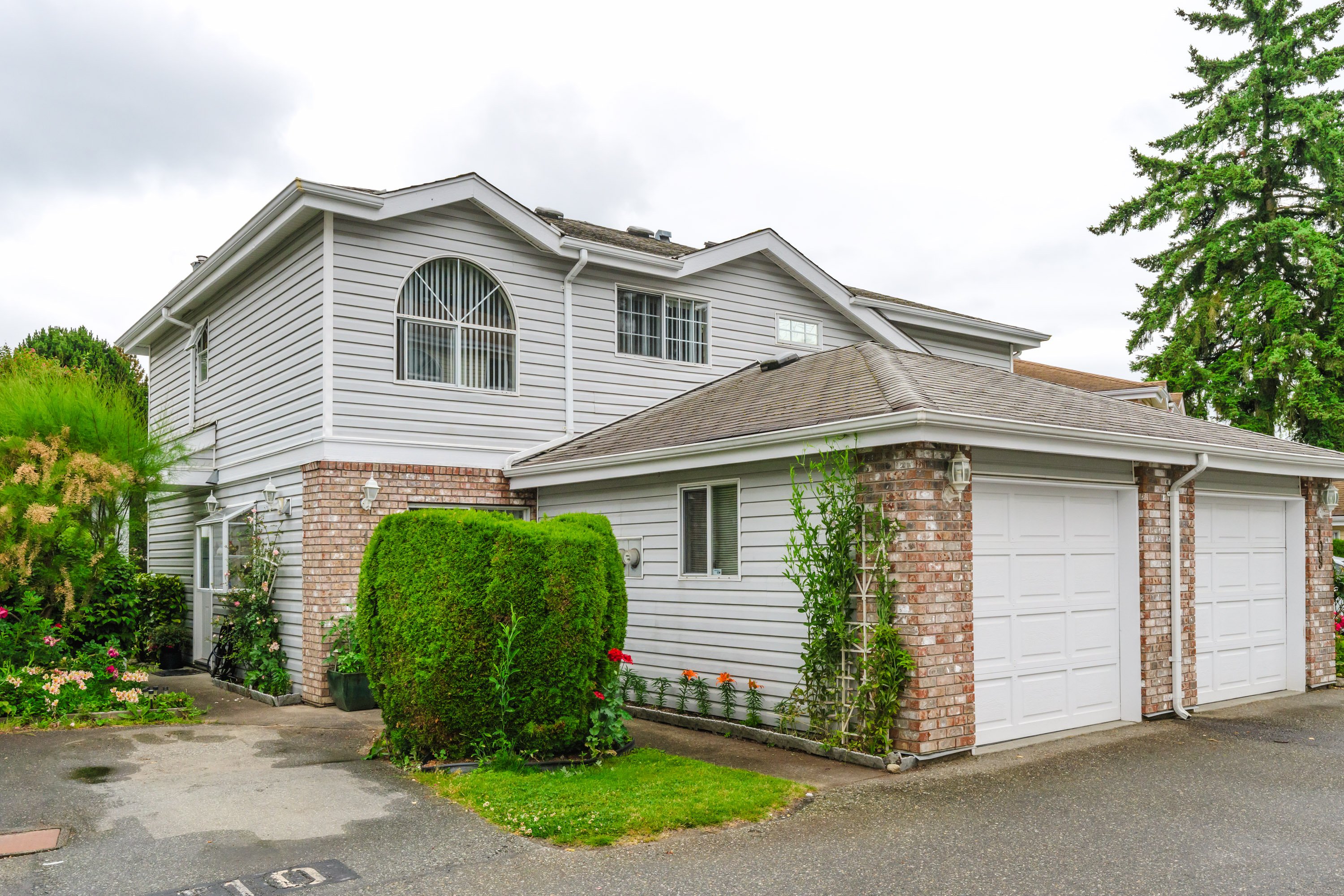 110 - 12233 92 Avenue, Surrey