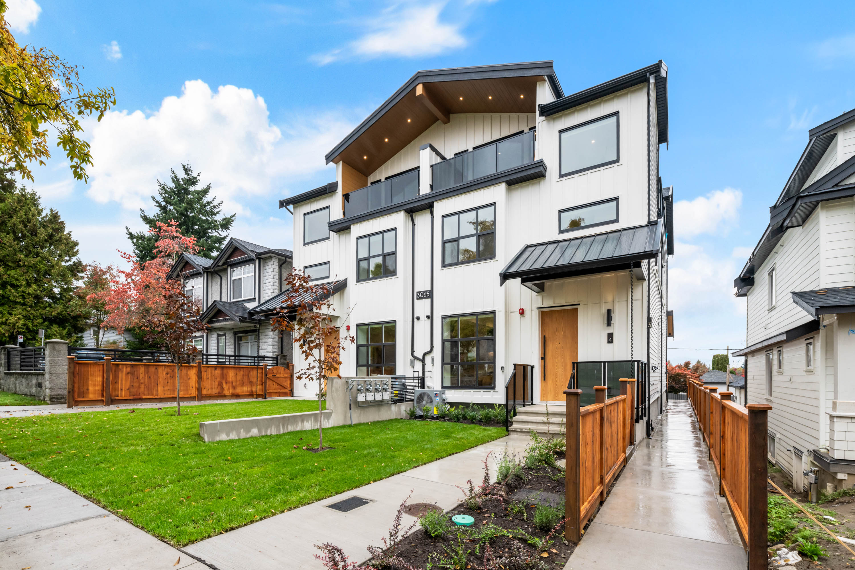 3 - 3065 Charles Street, Vancouver