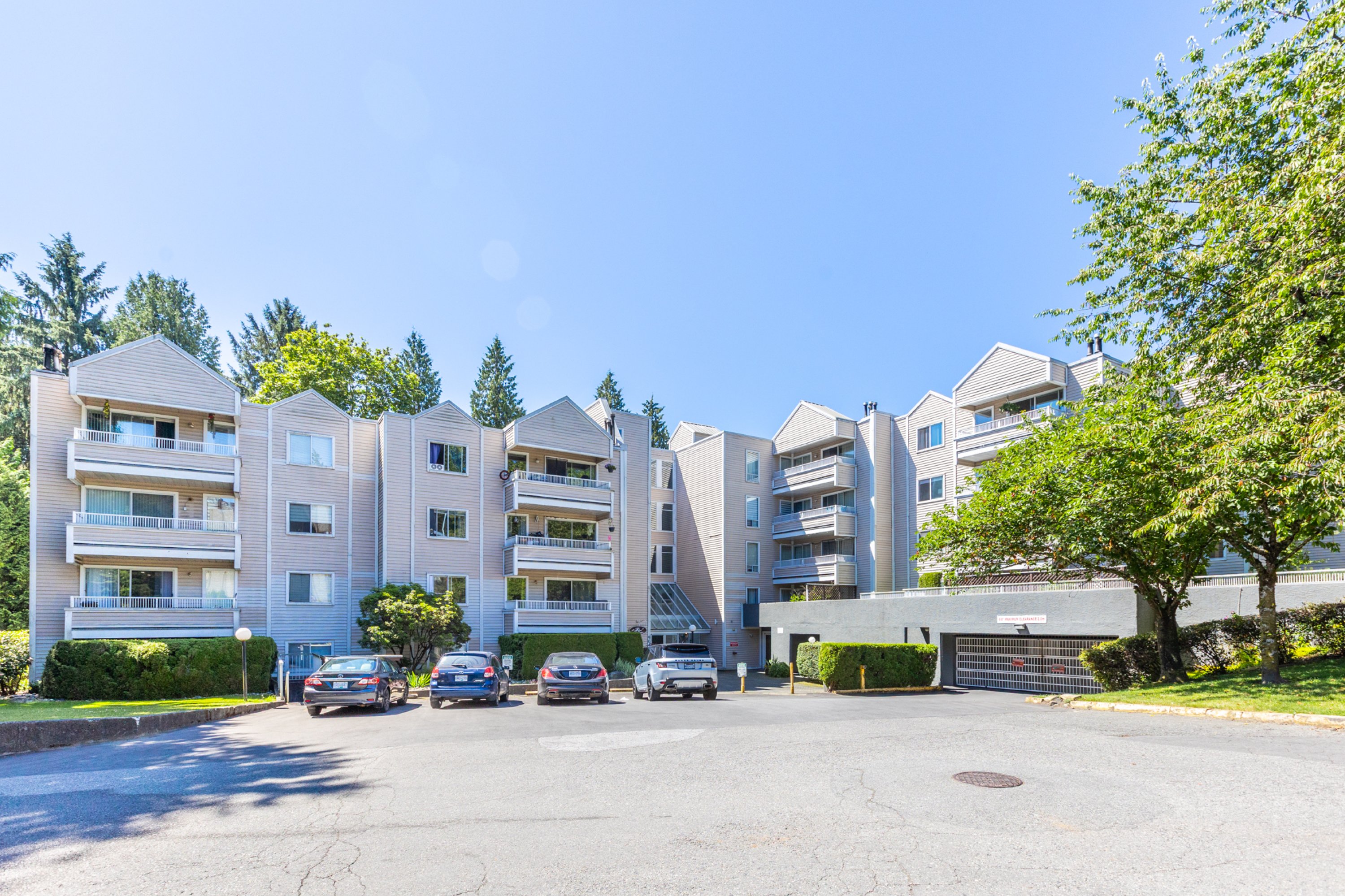 306 - 9644 134 Street, Surrey