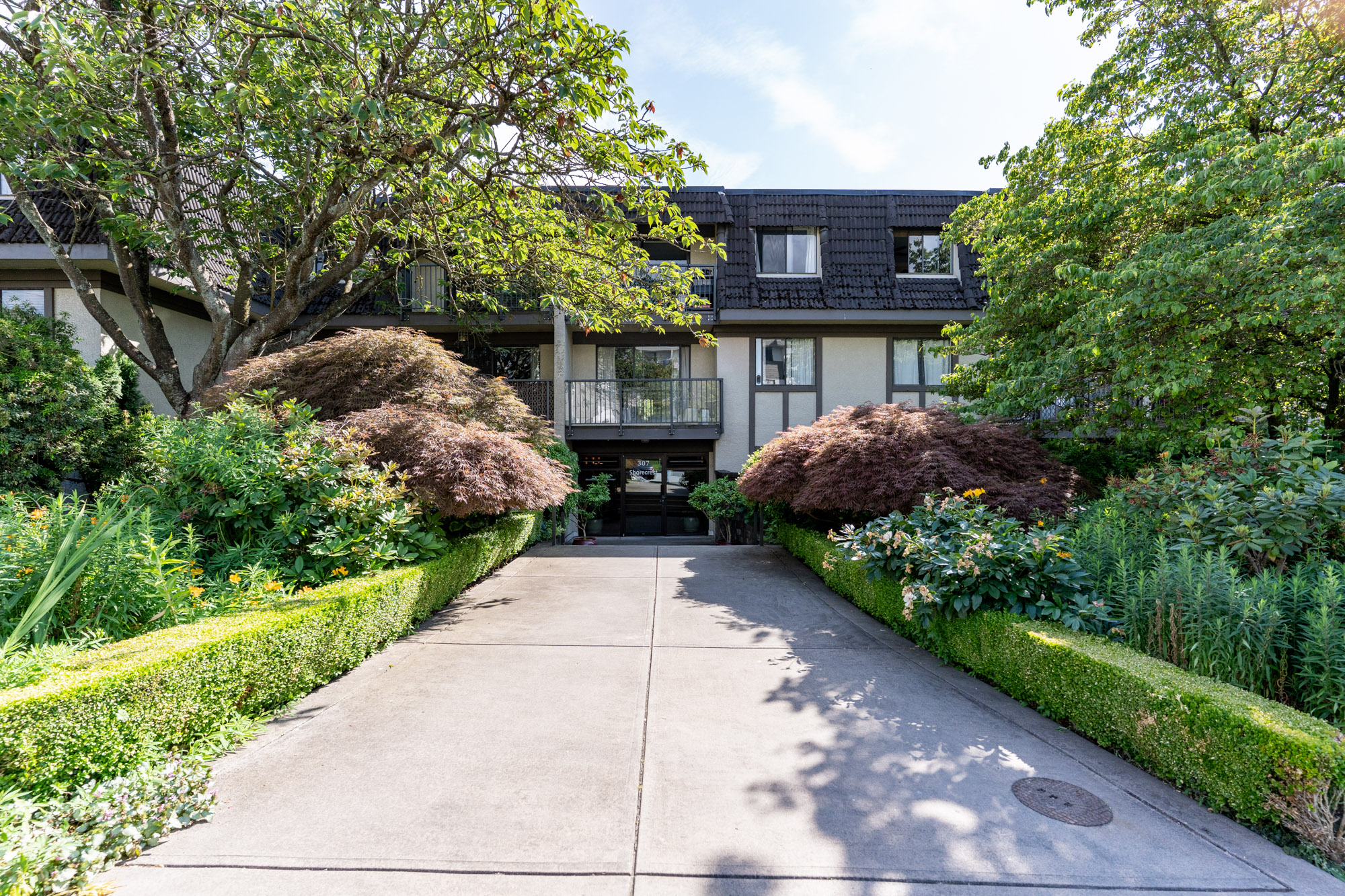 205 - 307 W 2nd Street, North Vancouver