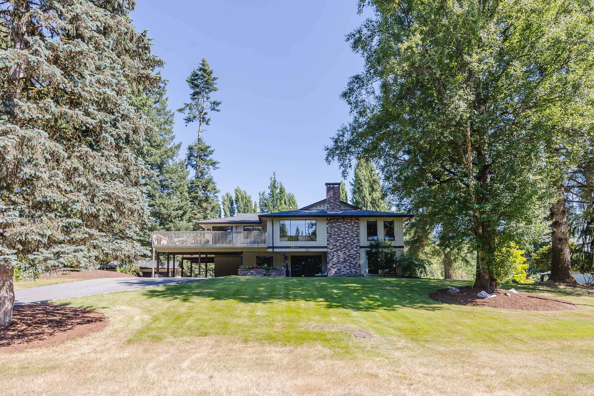 7840 227 Crescent, Langley