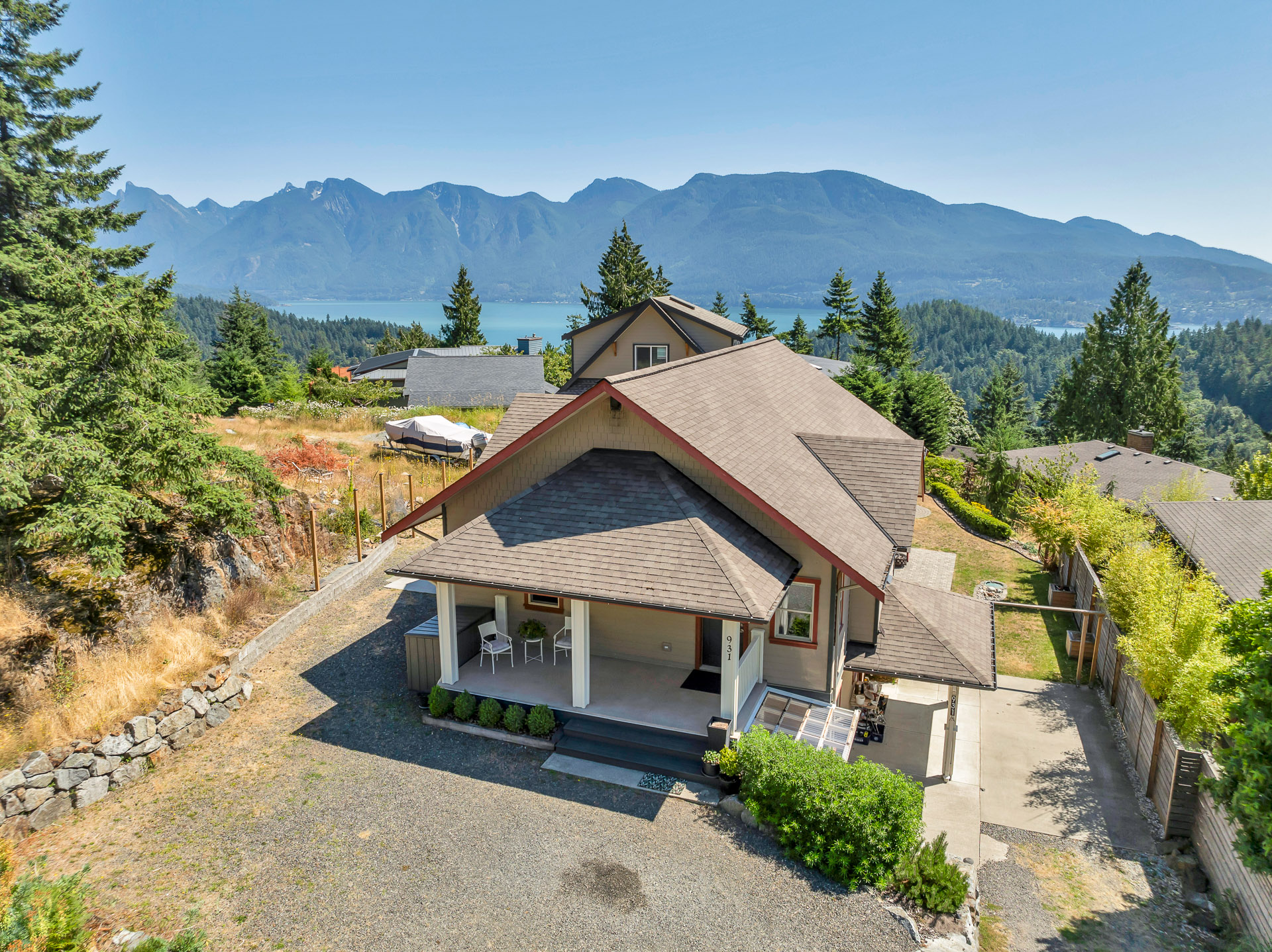 931 Rivendell Drive, Bowen Island