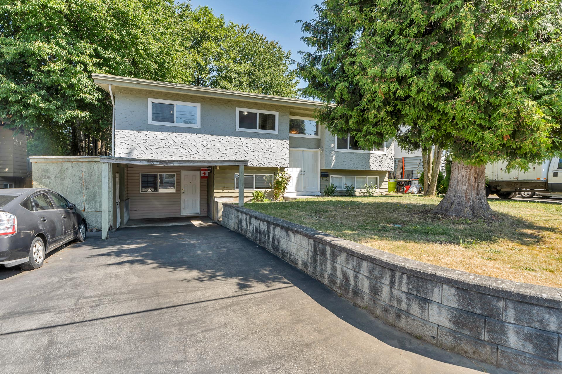 11415 87 Avenue, Delta